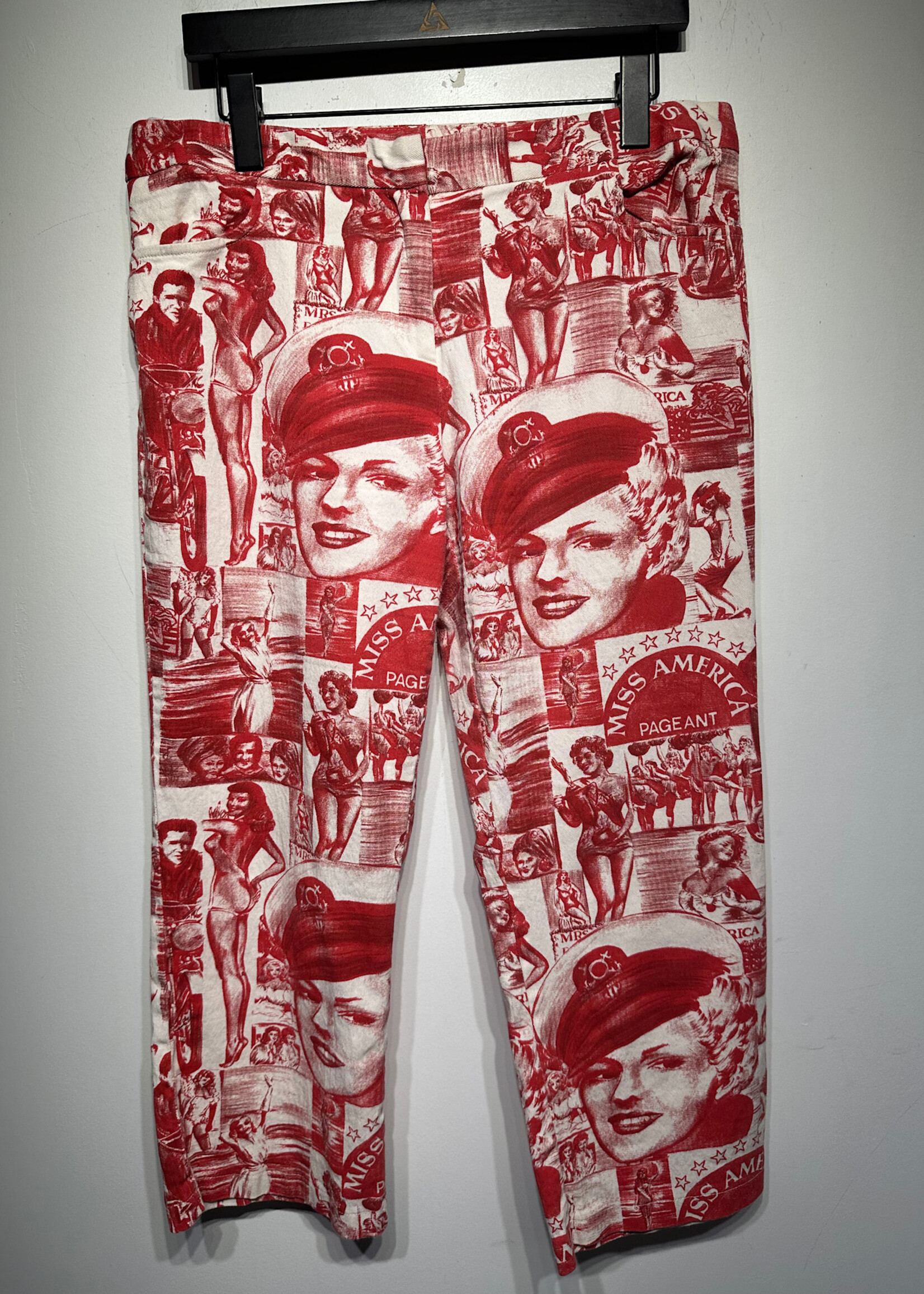 Bliss Vintage Red Miss America Print Pants Fem 34