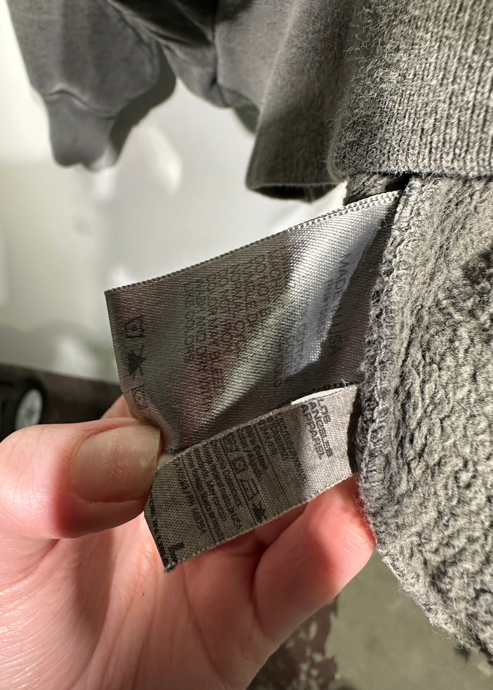 Yeezy Season 3 Grey Crewneck L