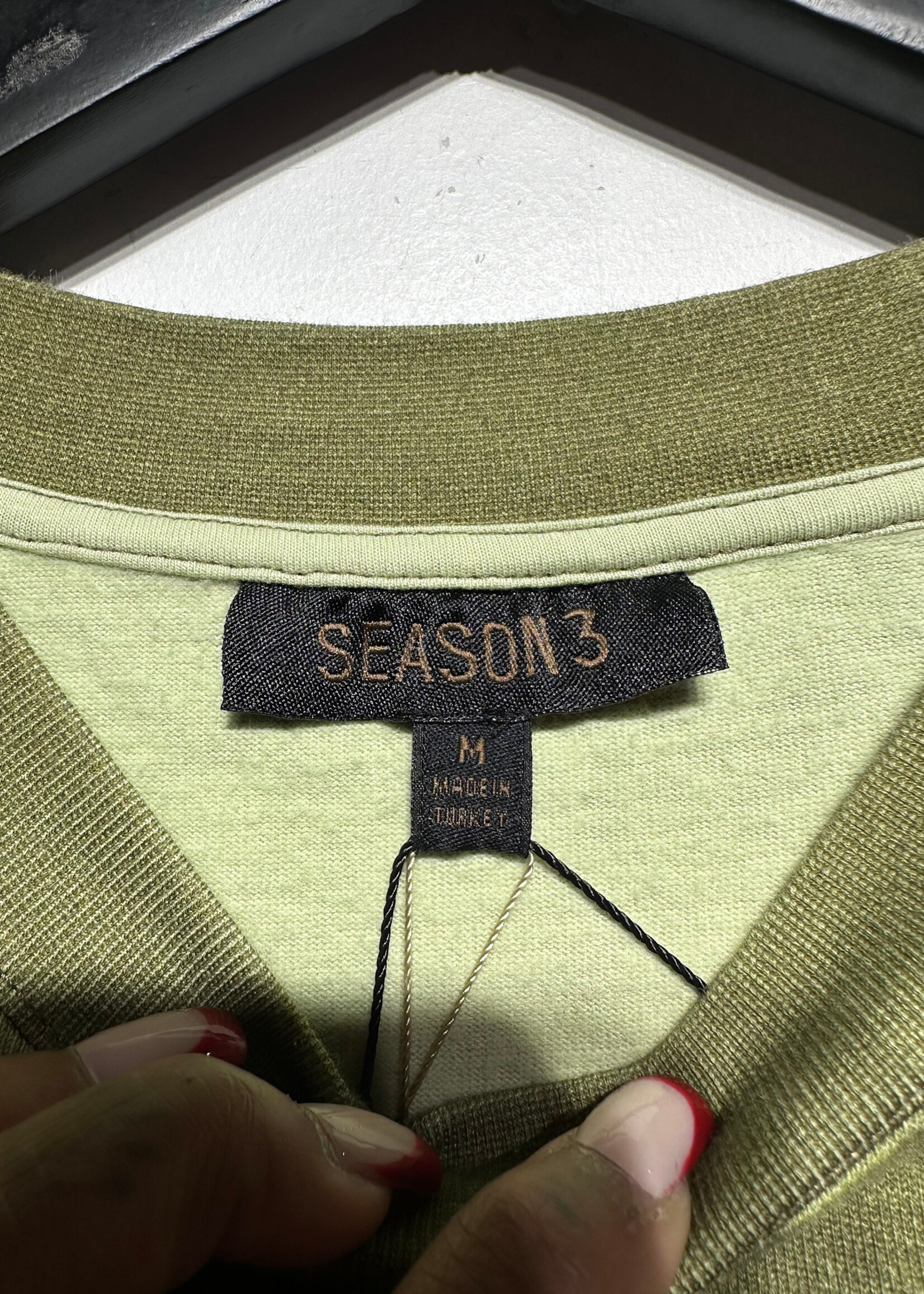 NWT YEEZY SEASON 3 CAMO TEE M (FITS XXL)