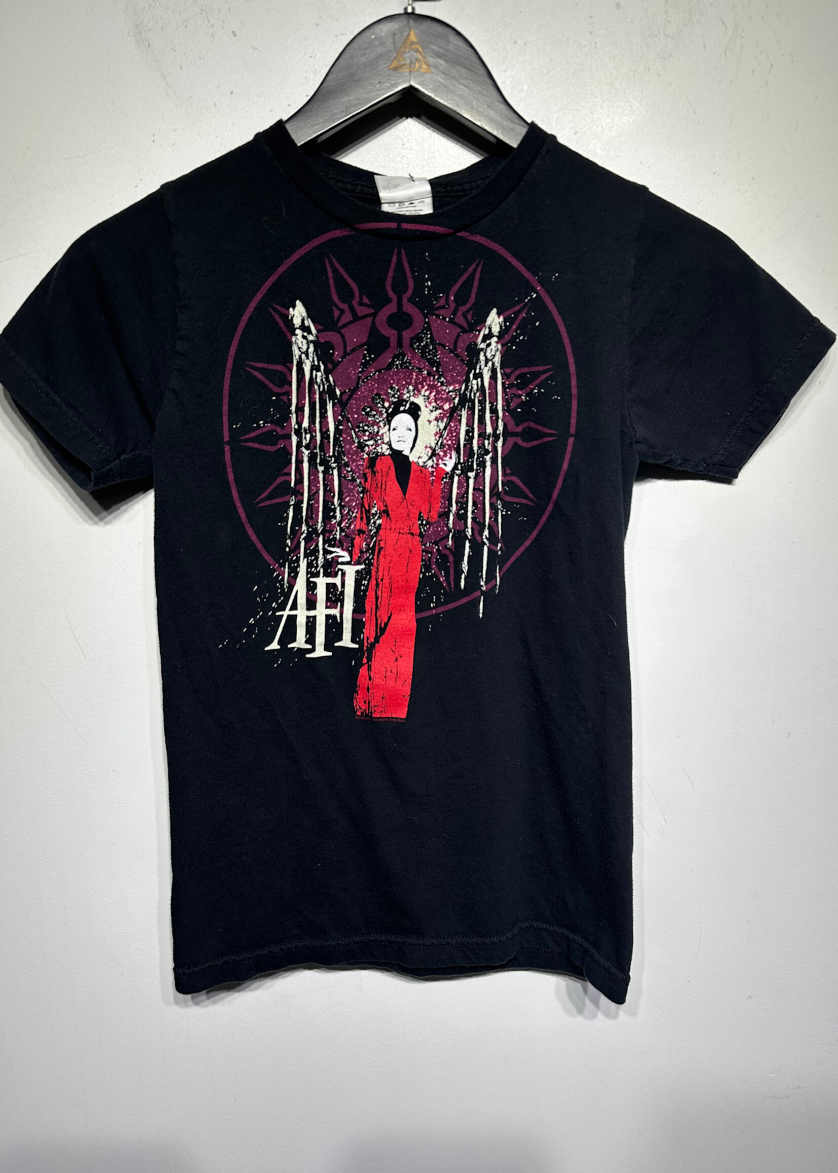 AFI Black Fitted Tee Fem M