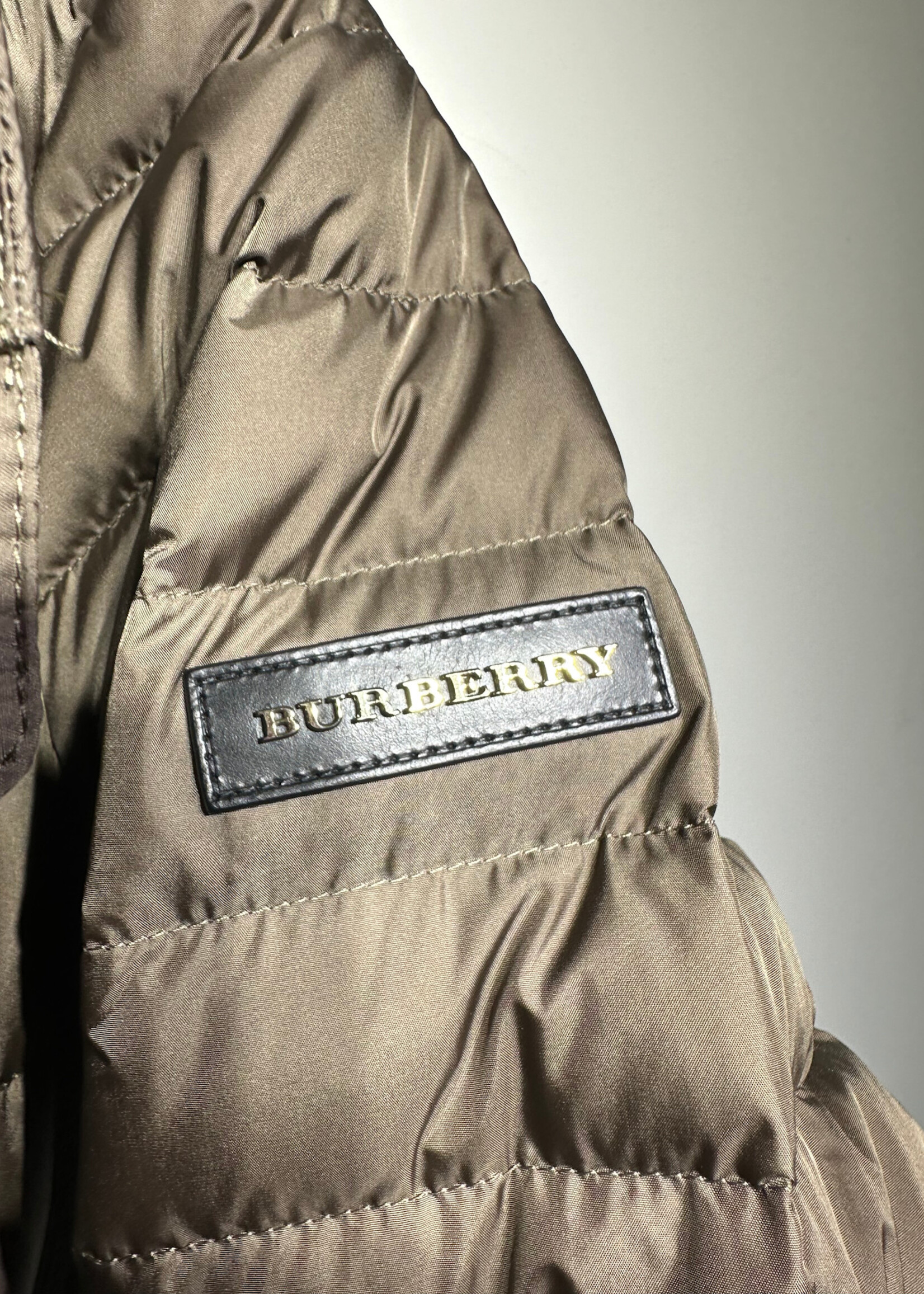 Burberry Brown Plaid Lined Puffer Coat Fem XS