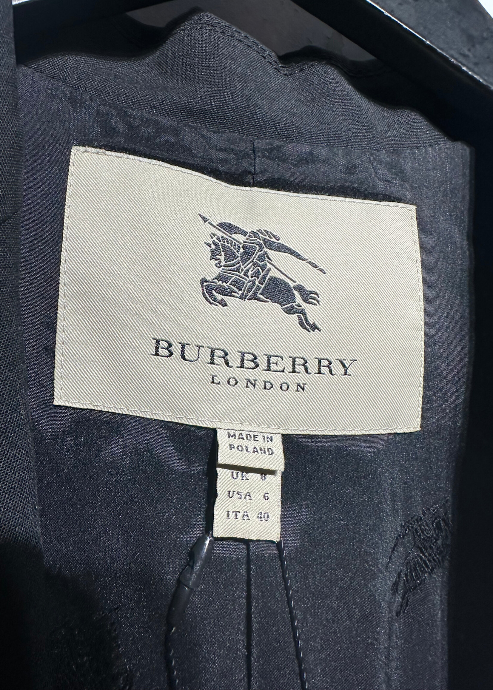 BURBERRY BLACK SHORT SLEEVE JACKET M