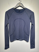 Lululemon Blue Striped Fitted LS M