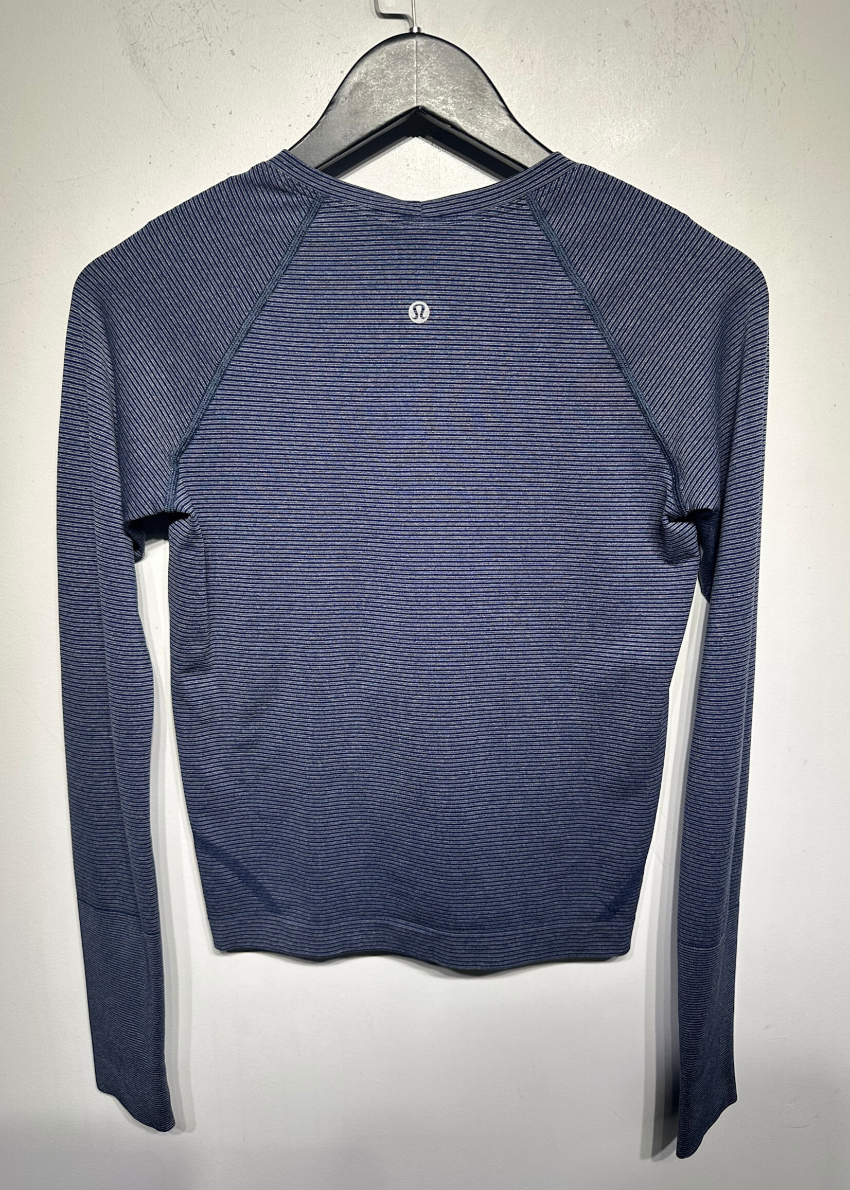 Lululemon Blue Striped Fitted LS M