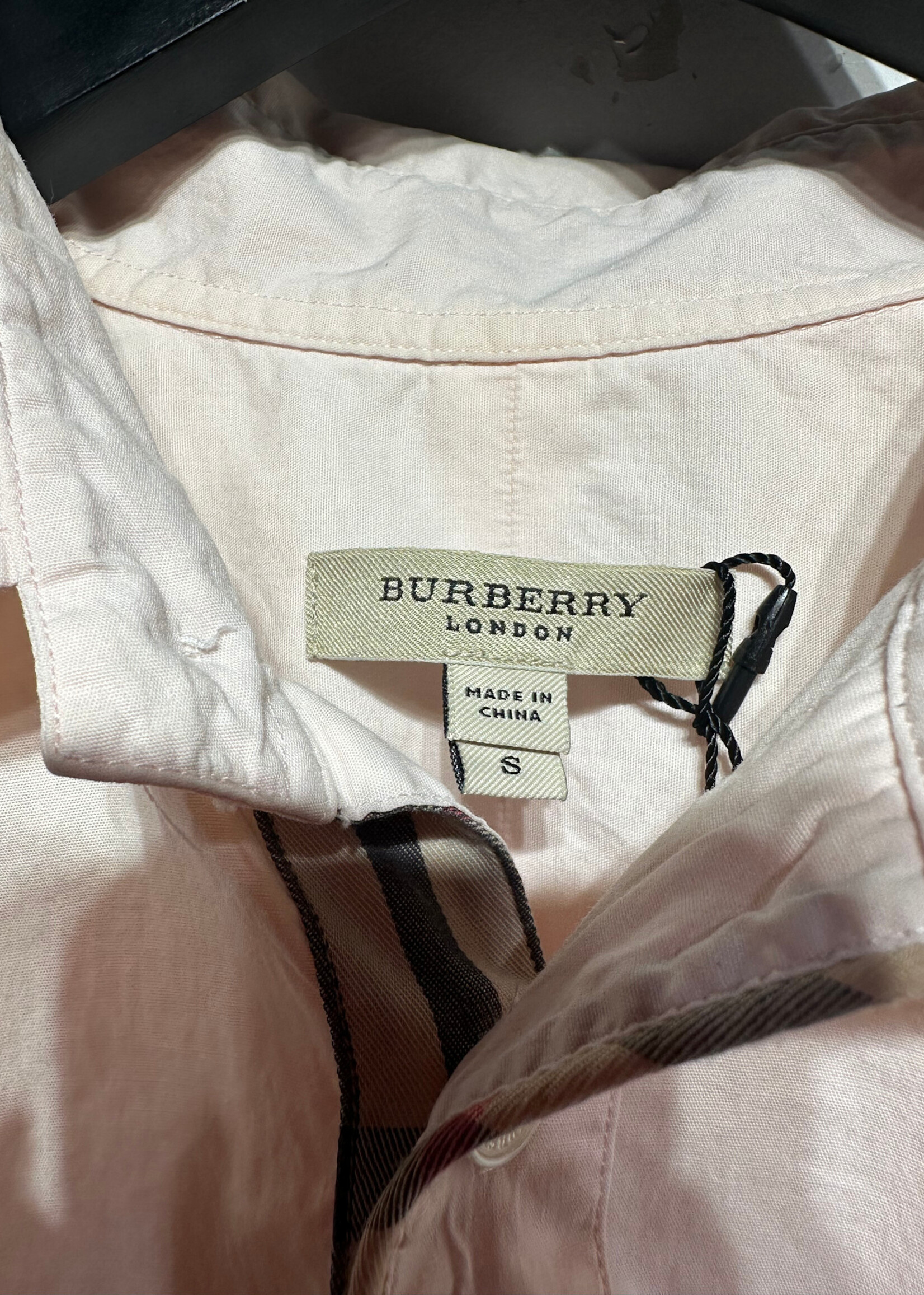 Burberry Light Pink BU Fem S