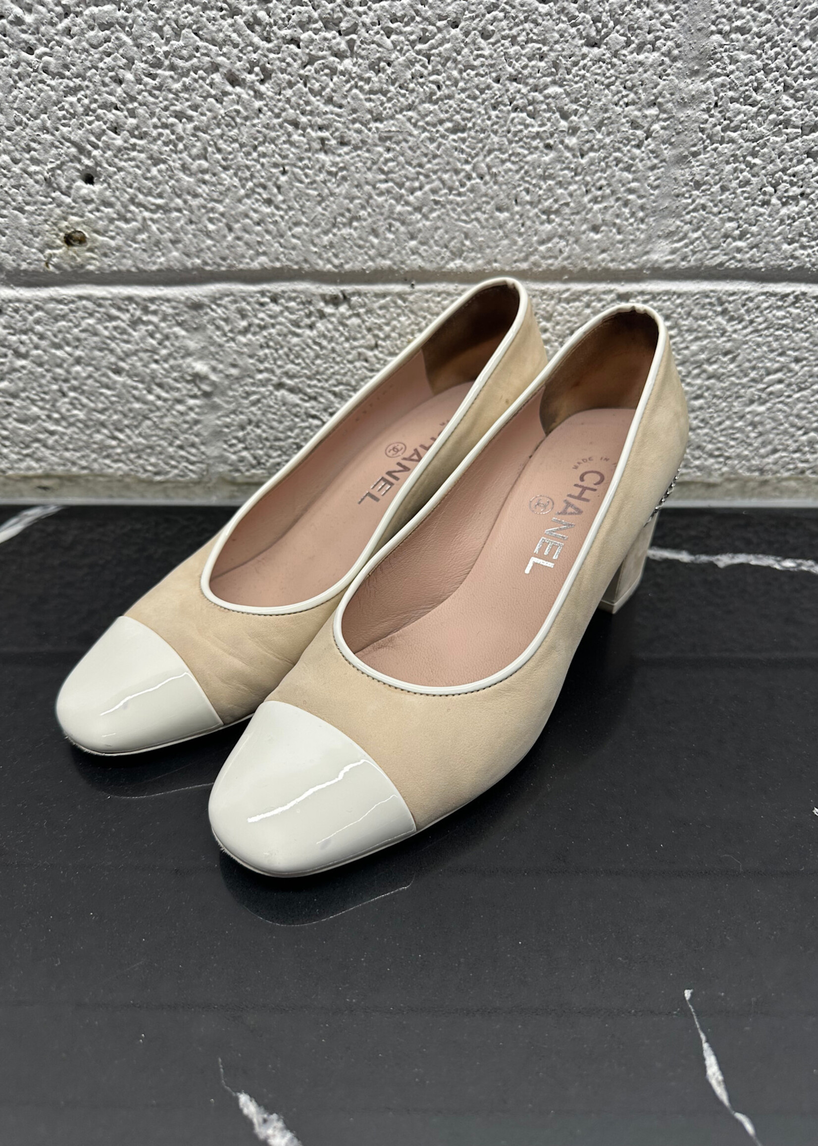 Chanel 2021 Interlocking C Beige Pumps 36.5/6.5