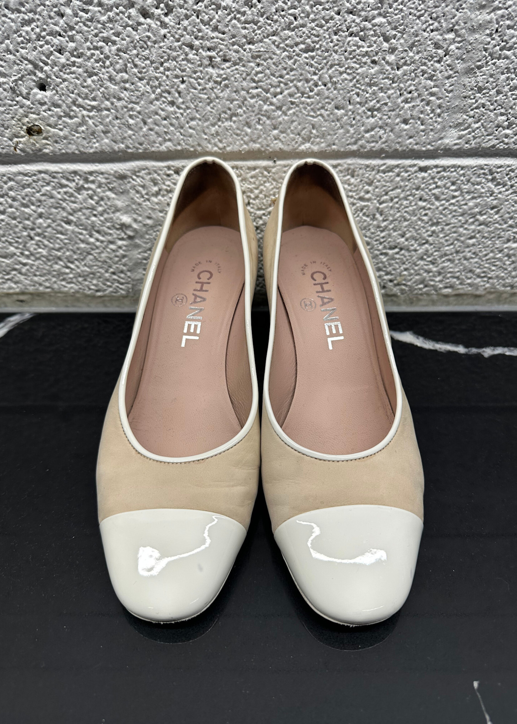 Chanel 2021 Interlocking C Beige Pumps 36.5/6.5