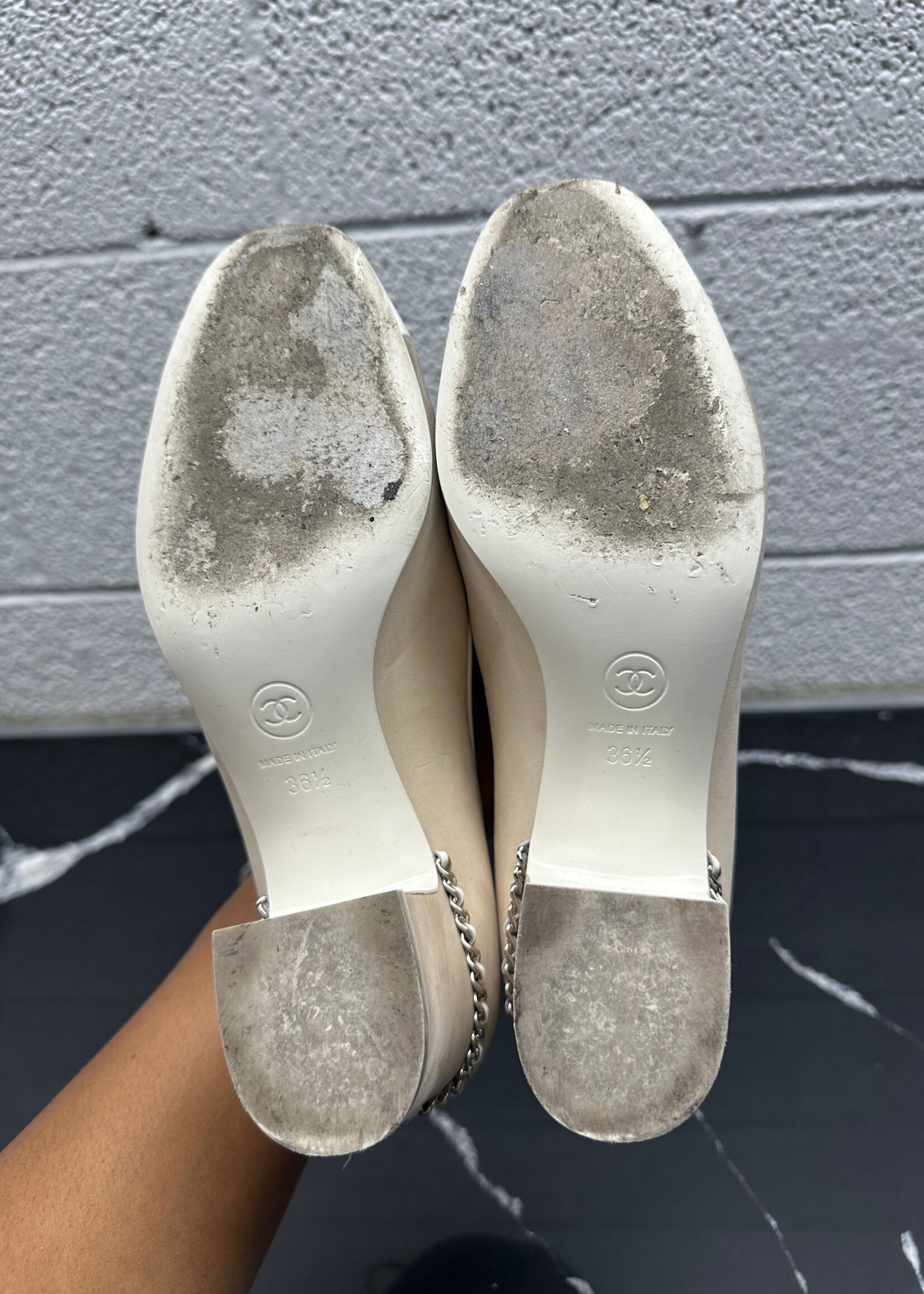 Chanel 2021 Interlocking C Beige Pumps 36.5/6.5