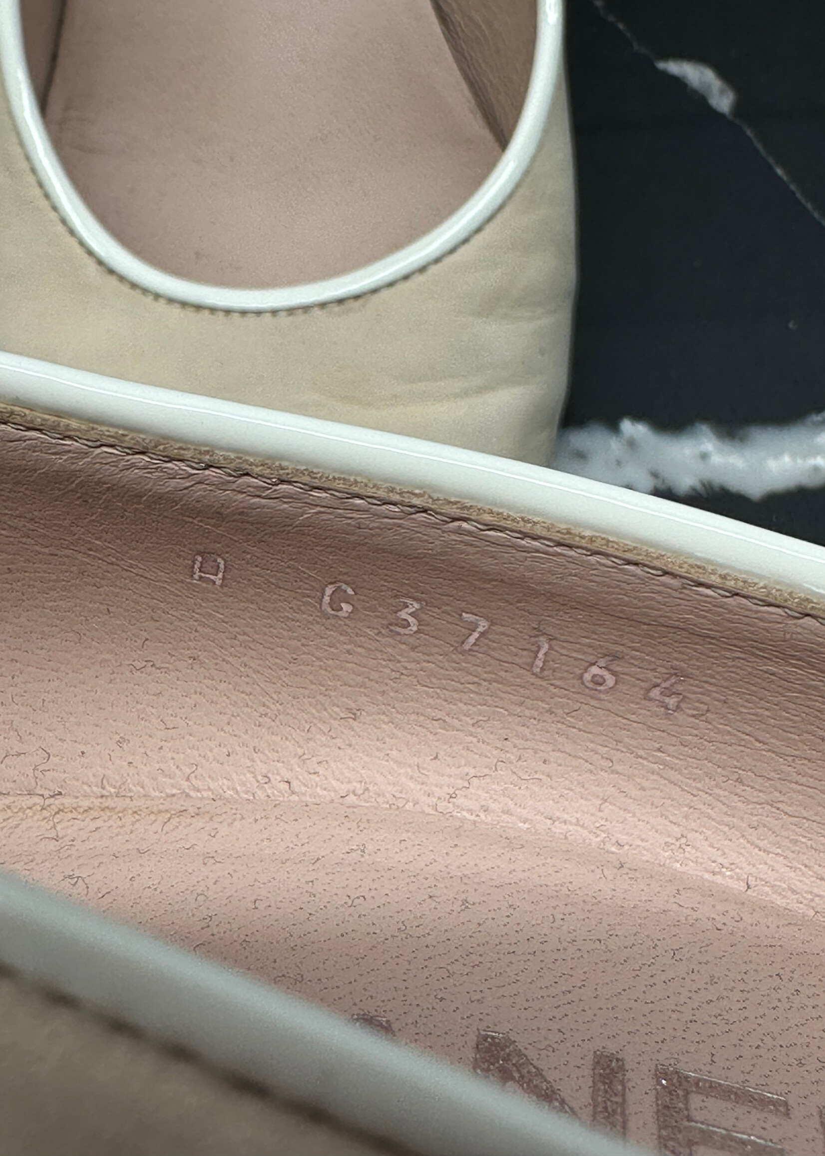 Chanel 2021 Interlocking C Beige Pumps 36.5/6.5