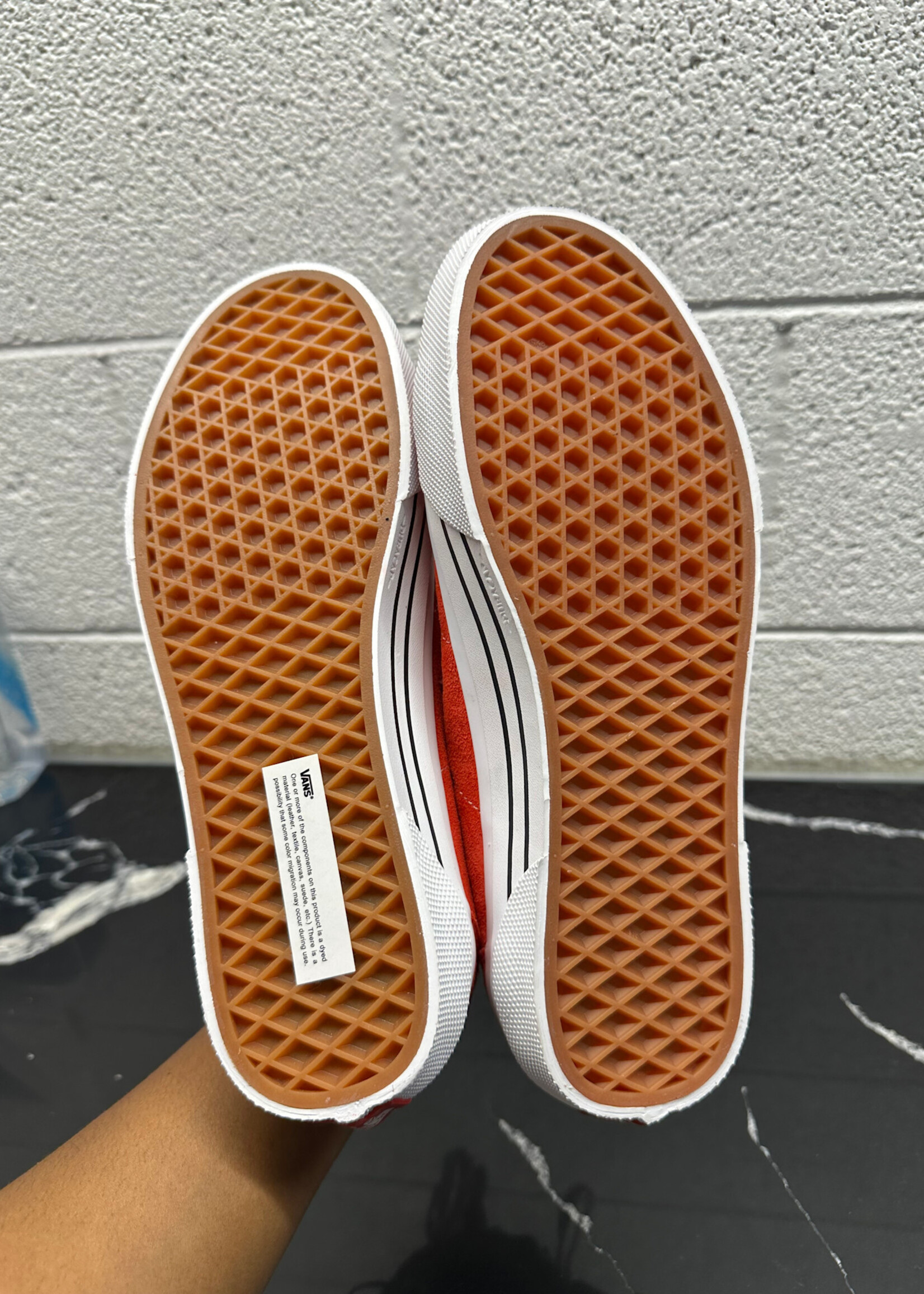 SUPREME X VANS F EM' RED SNEAKERS 8.5