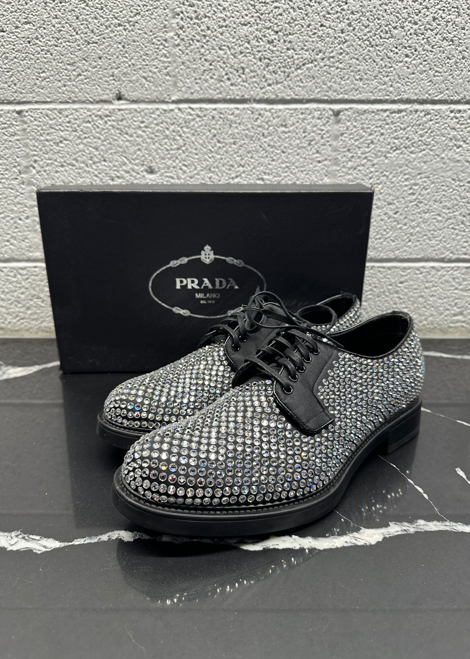 Prada Rhinestone Rhinestone Derbies Masc 8.5-9