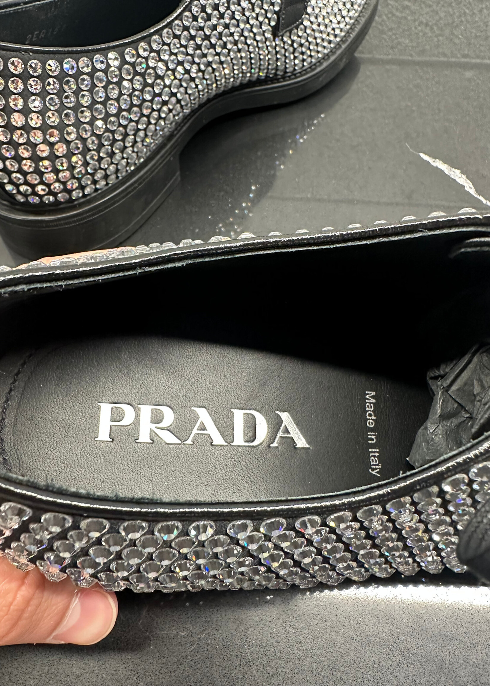 Prada Rhinestone Rhinestone Derbies Masc 8.5-9