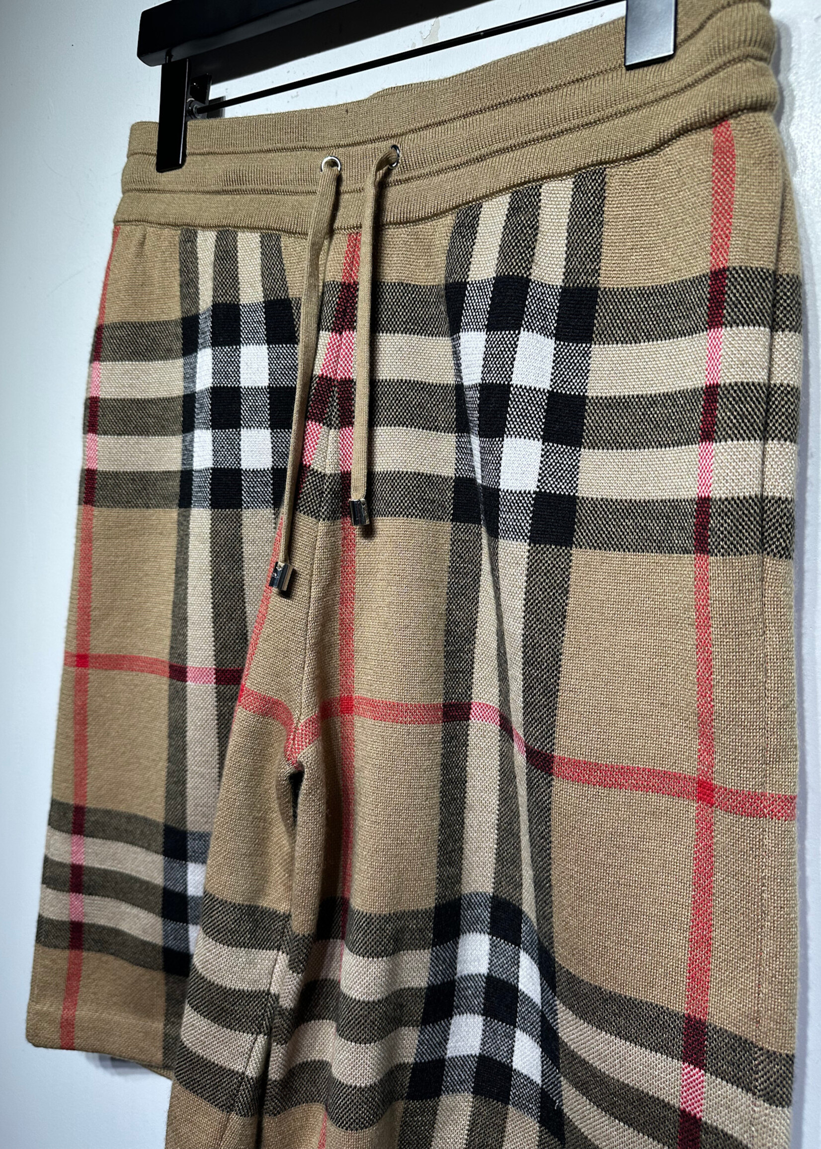 NWT Burberry Nova Check Shorts Masc 30