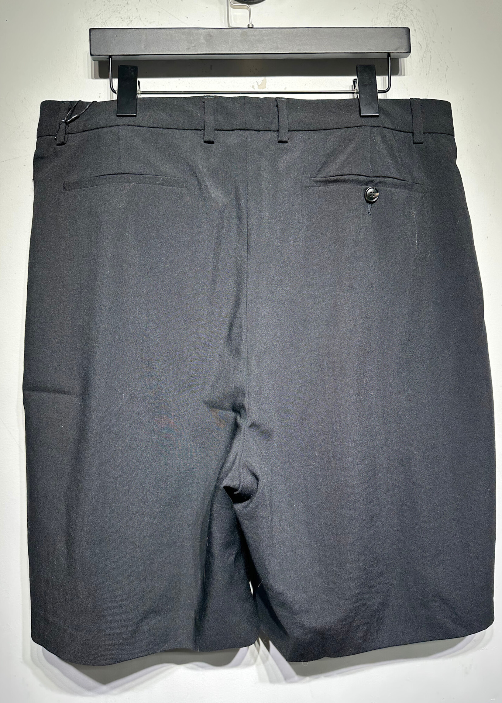 Amiri Black Pleated Shorts Masc 36