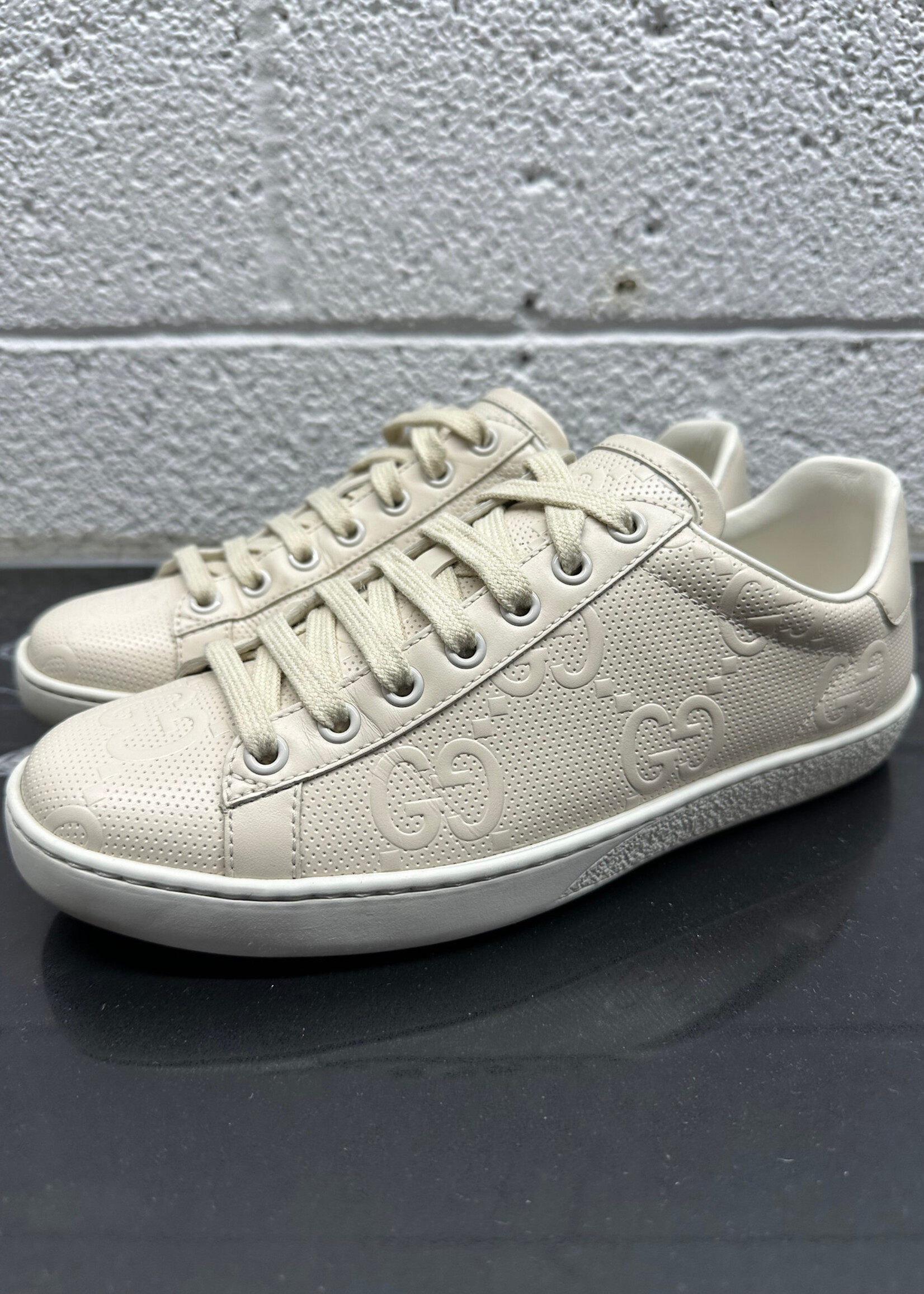 Gucci Ace Embossed GG Cream Sneakers 37/Fem 8
