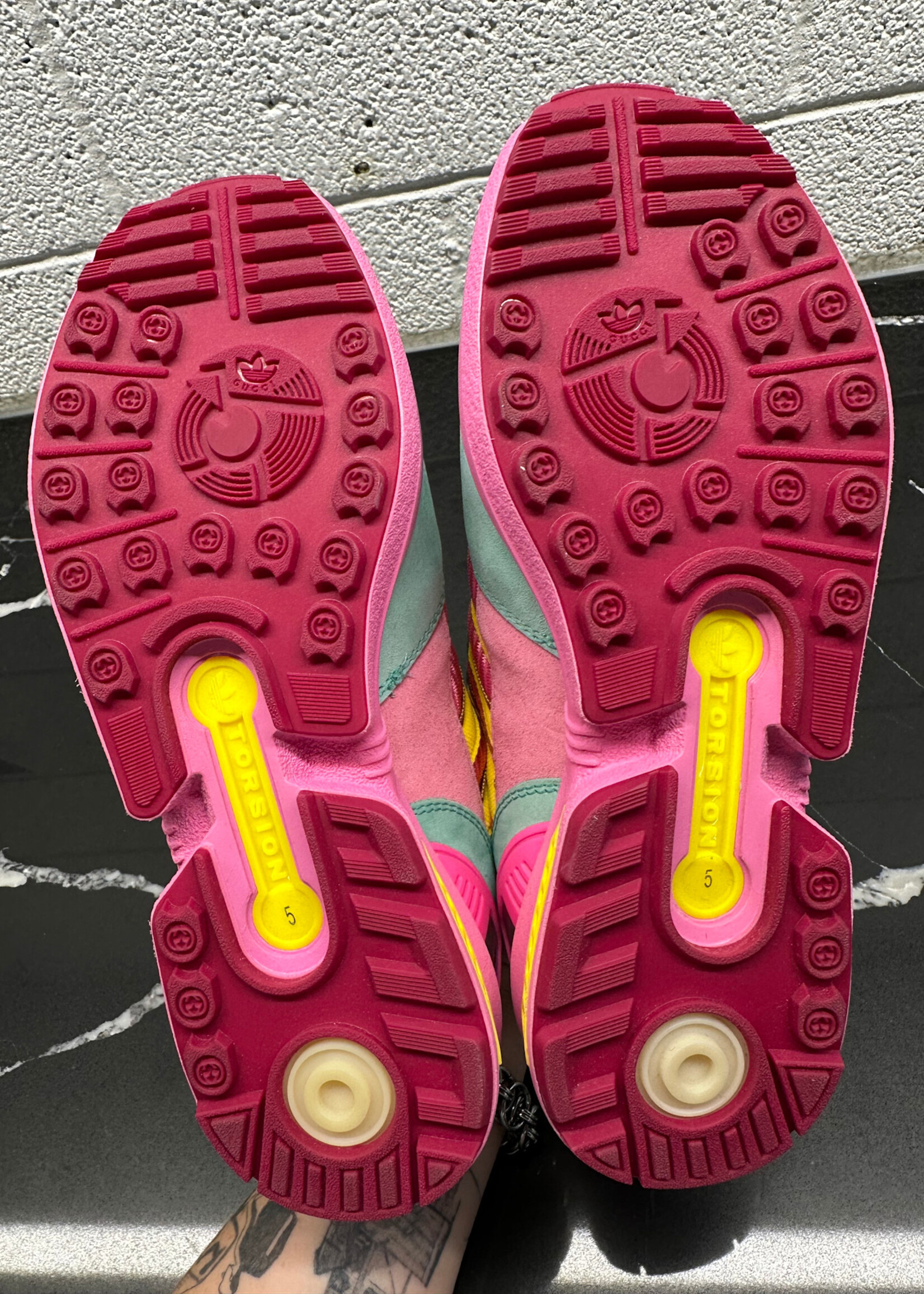 Gucci x Adidas Torsion Pink Blue Sneakers Fem 8