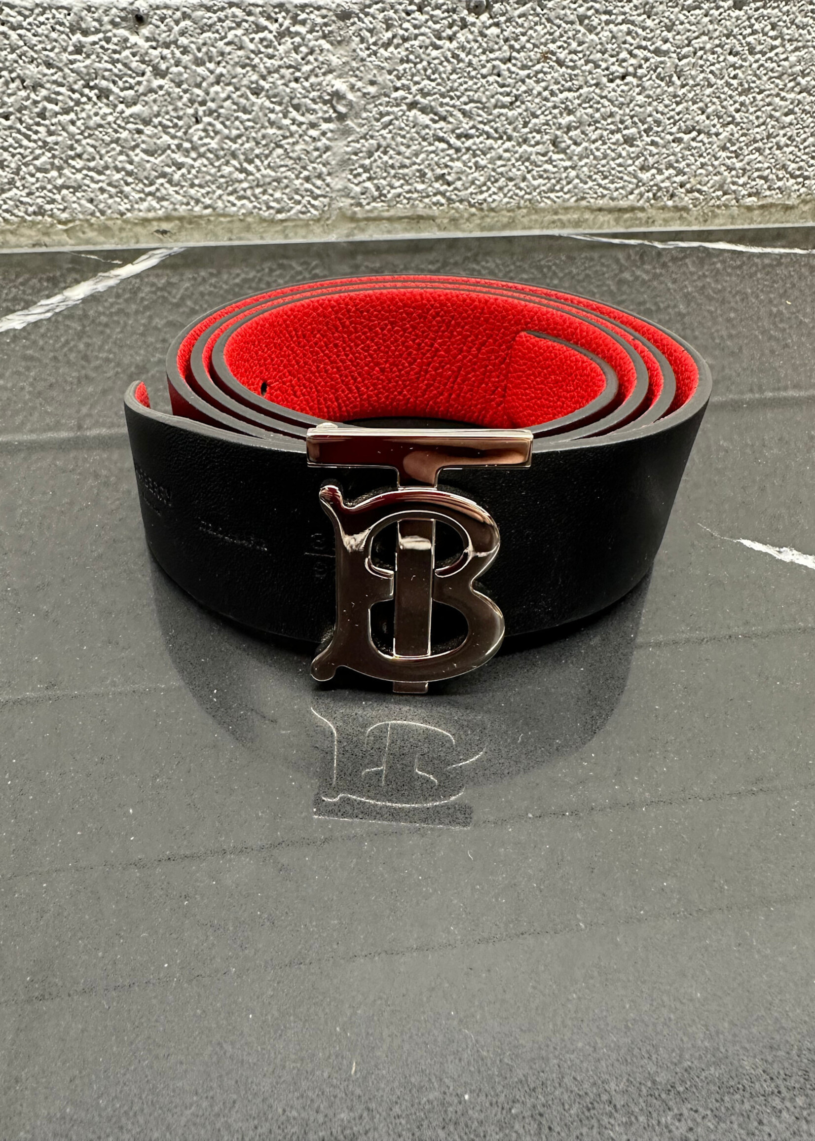 Burberry Black/Red Reversible Belt 38"