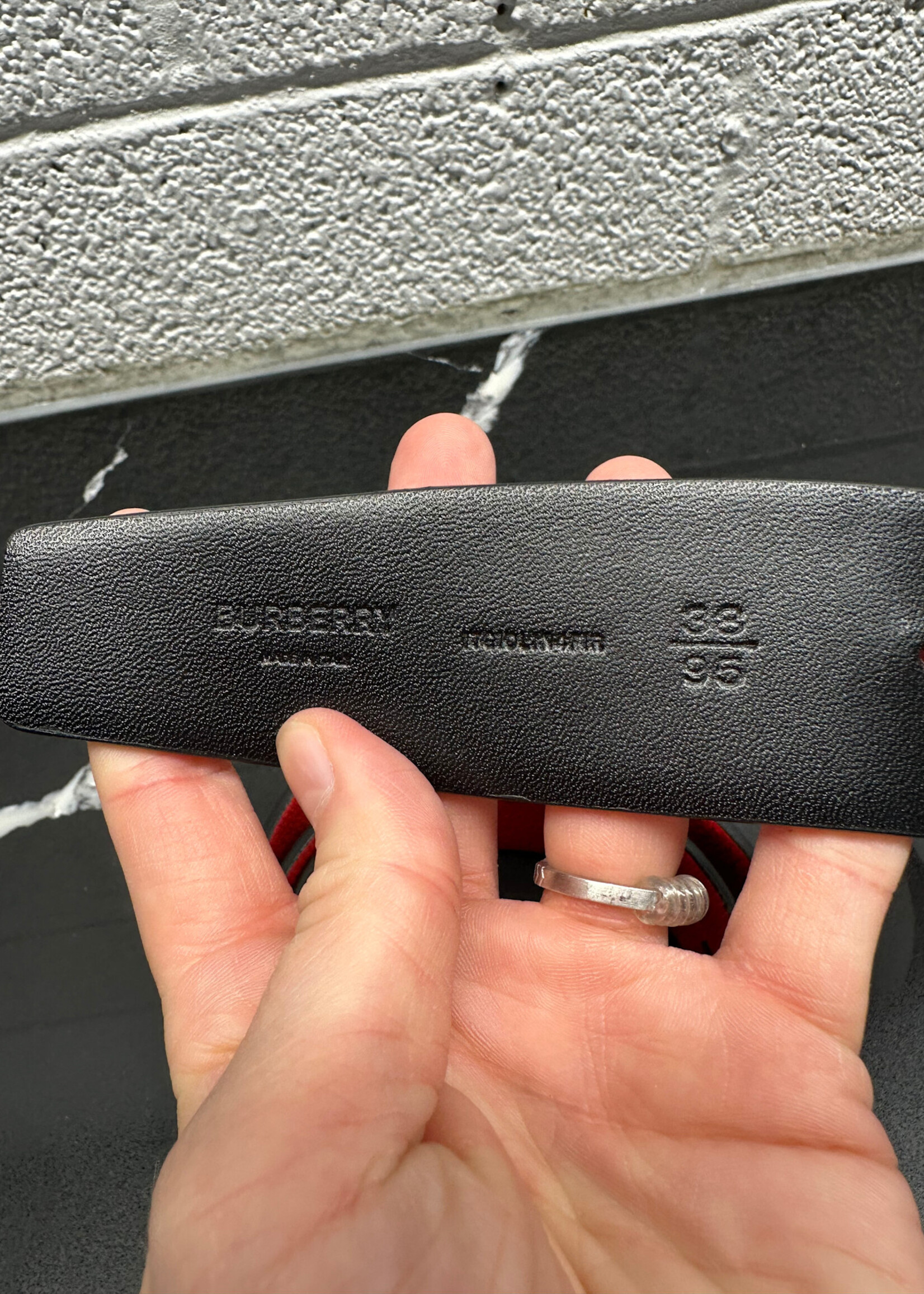 Burberry Black/Red Reversible Belt 38"