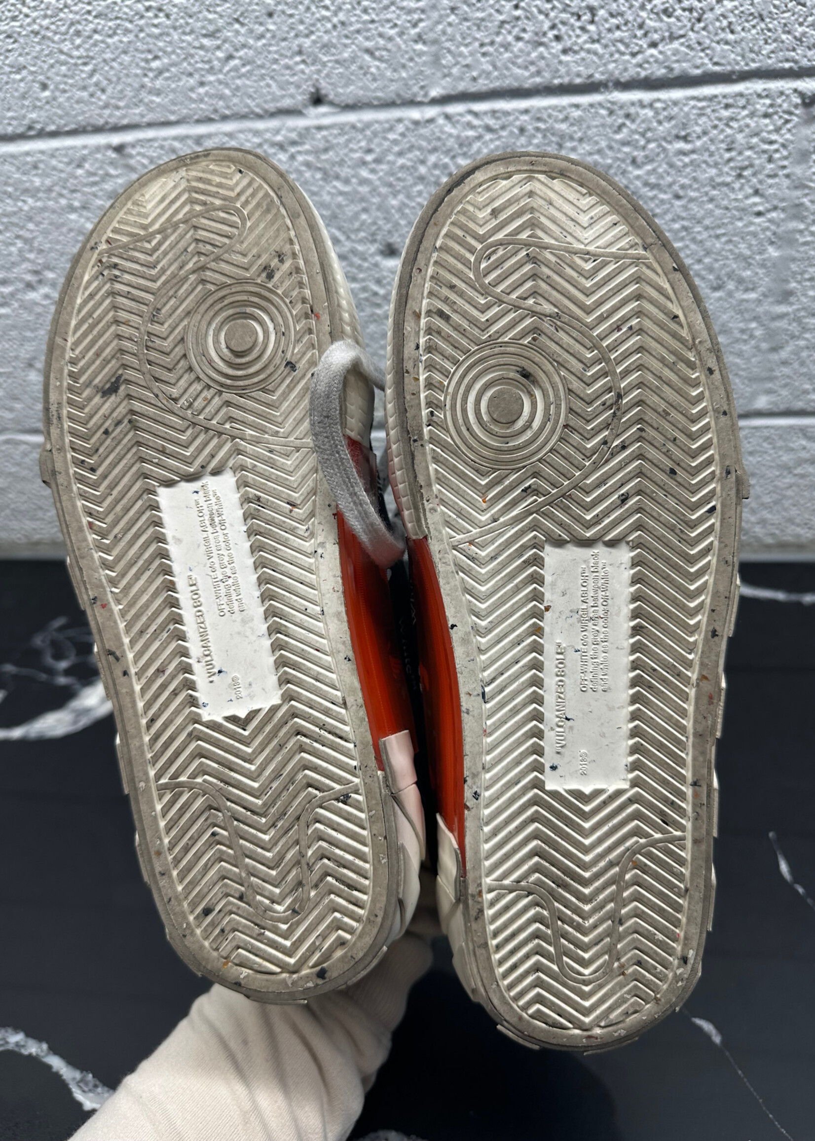 Off-White Black White Diagonal Sneakers 39/8.5