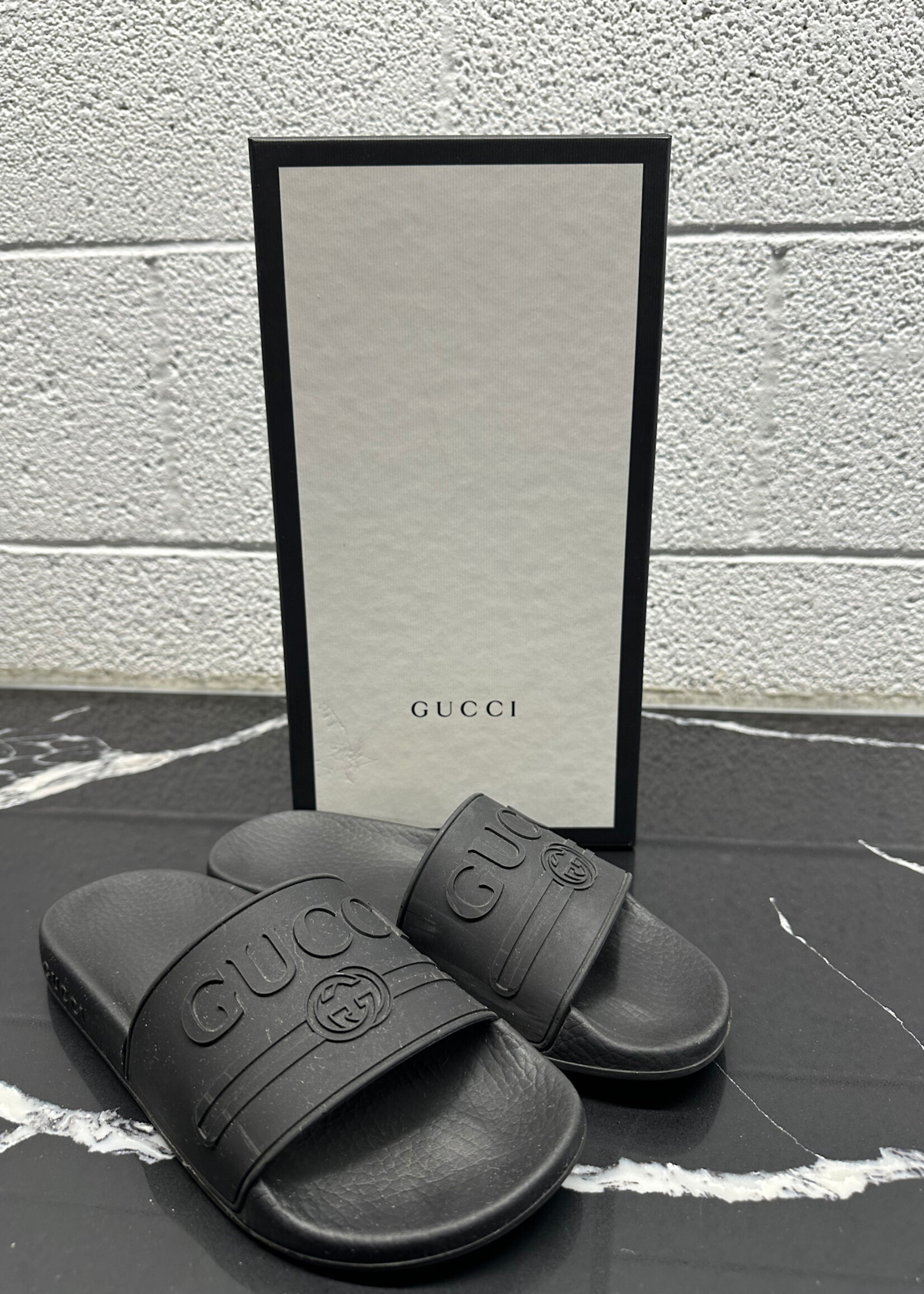 Gucci Black on Black Rubber Slides 35/5
