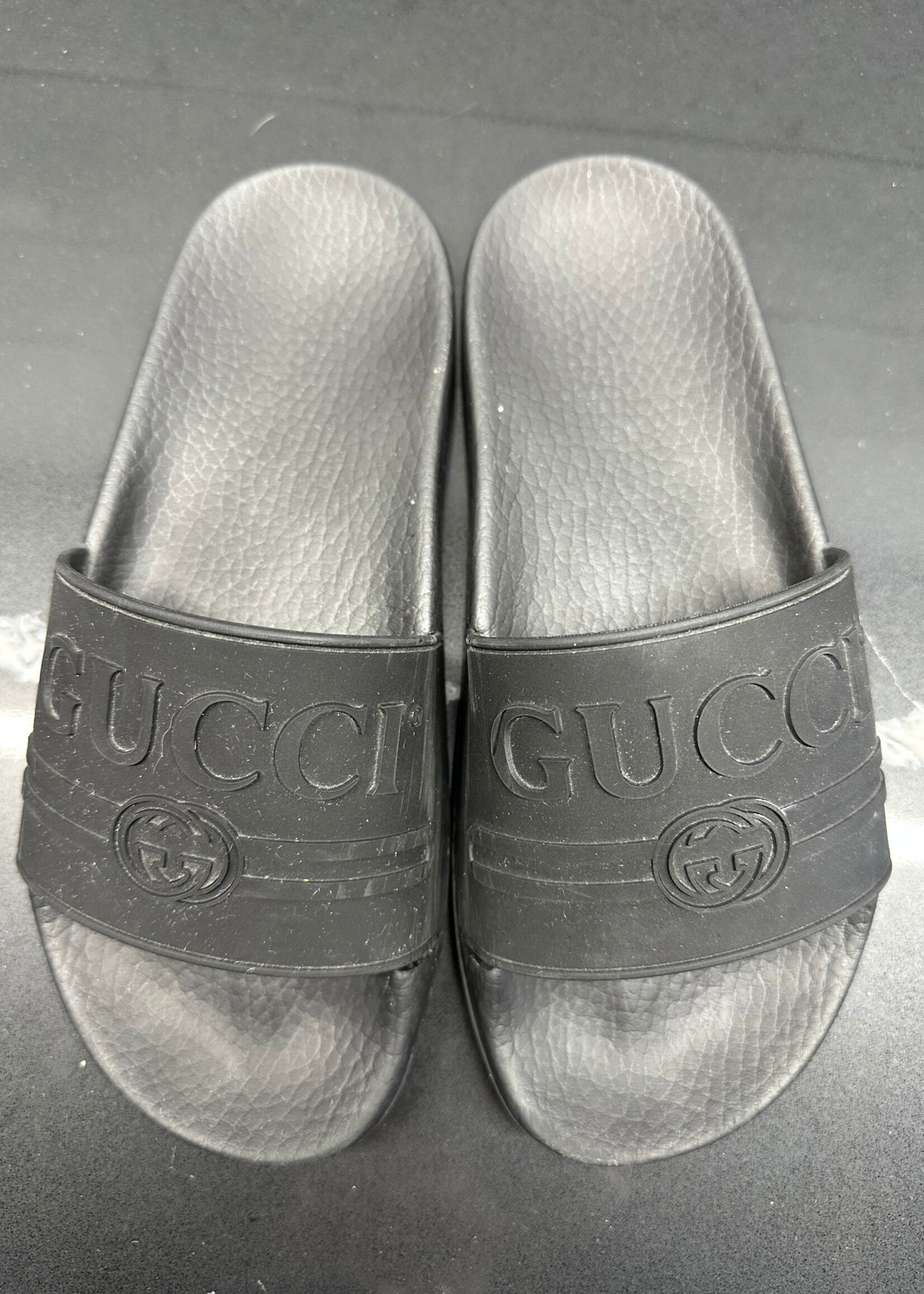 Gucci Black on Black Rubber Slides 35/5