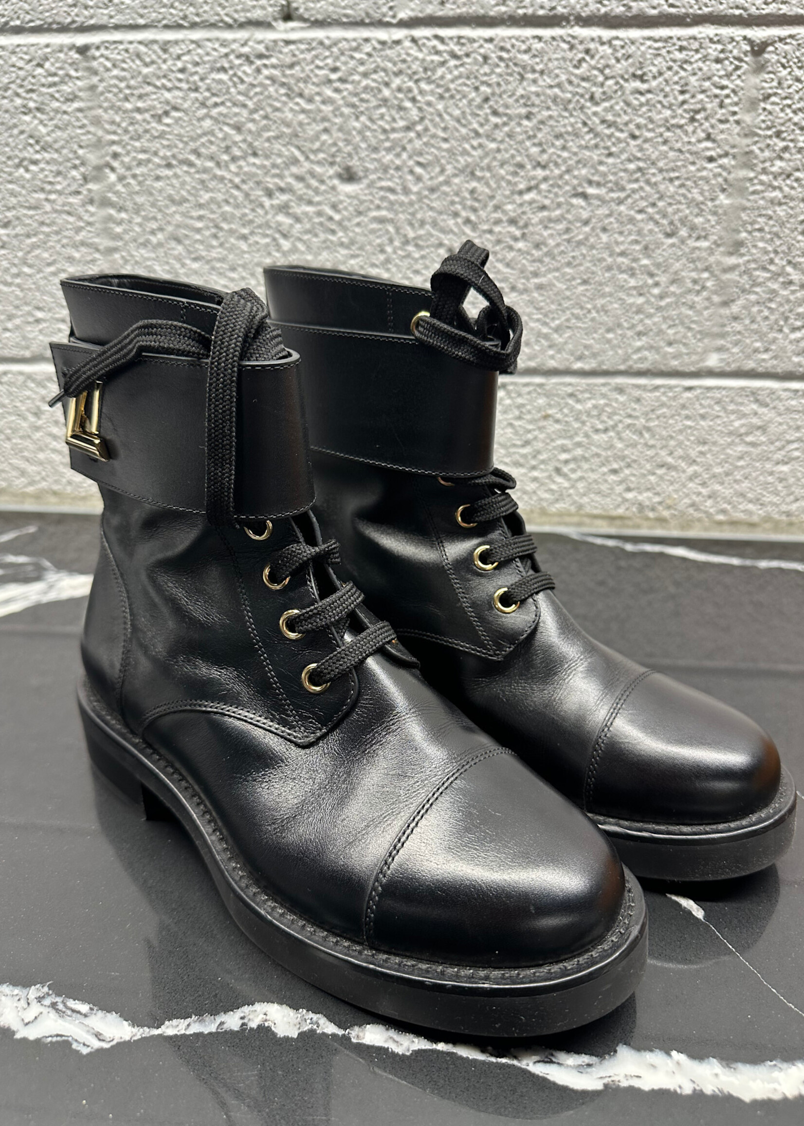 Louis Vuitton Wonderland Combat Boots 35/5