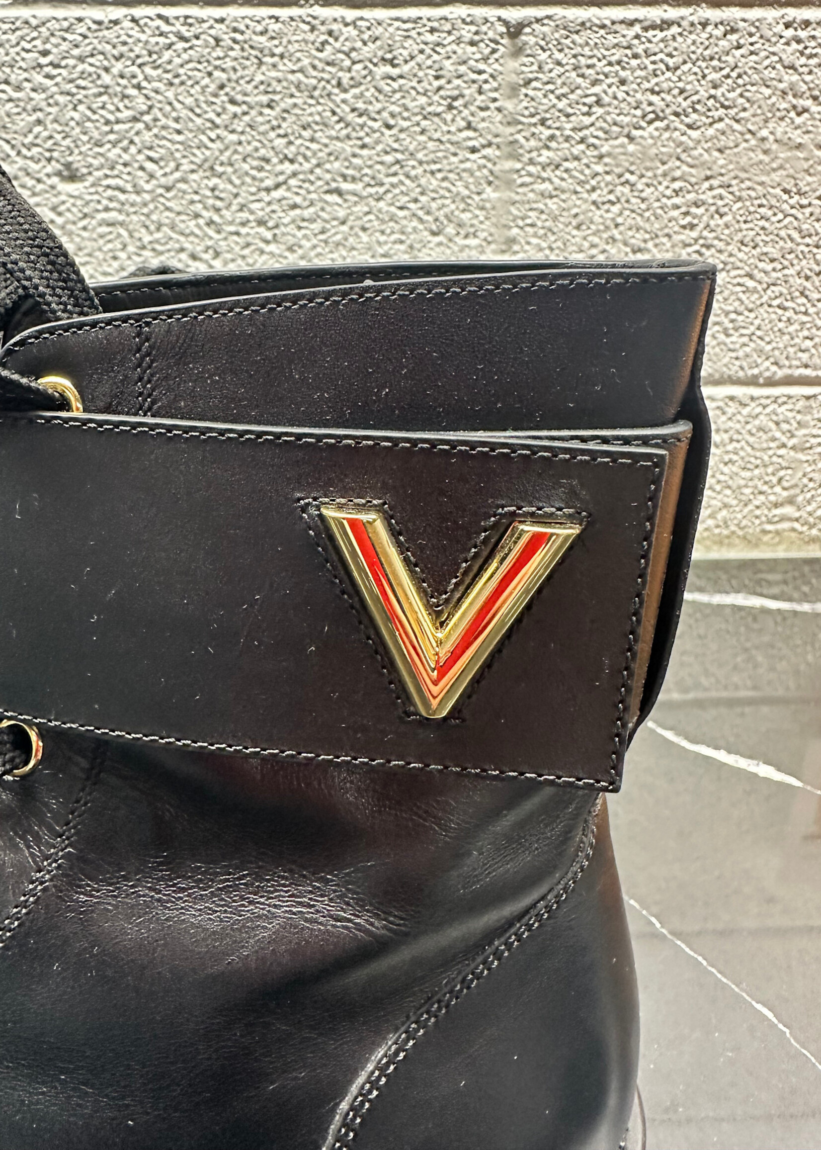 Louis Vuitton Wonderland Combat Boots 35/5