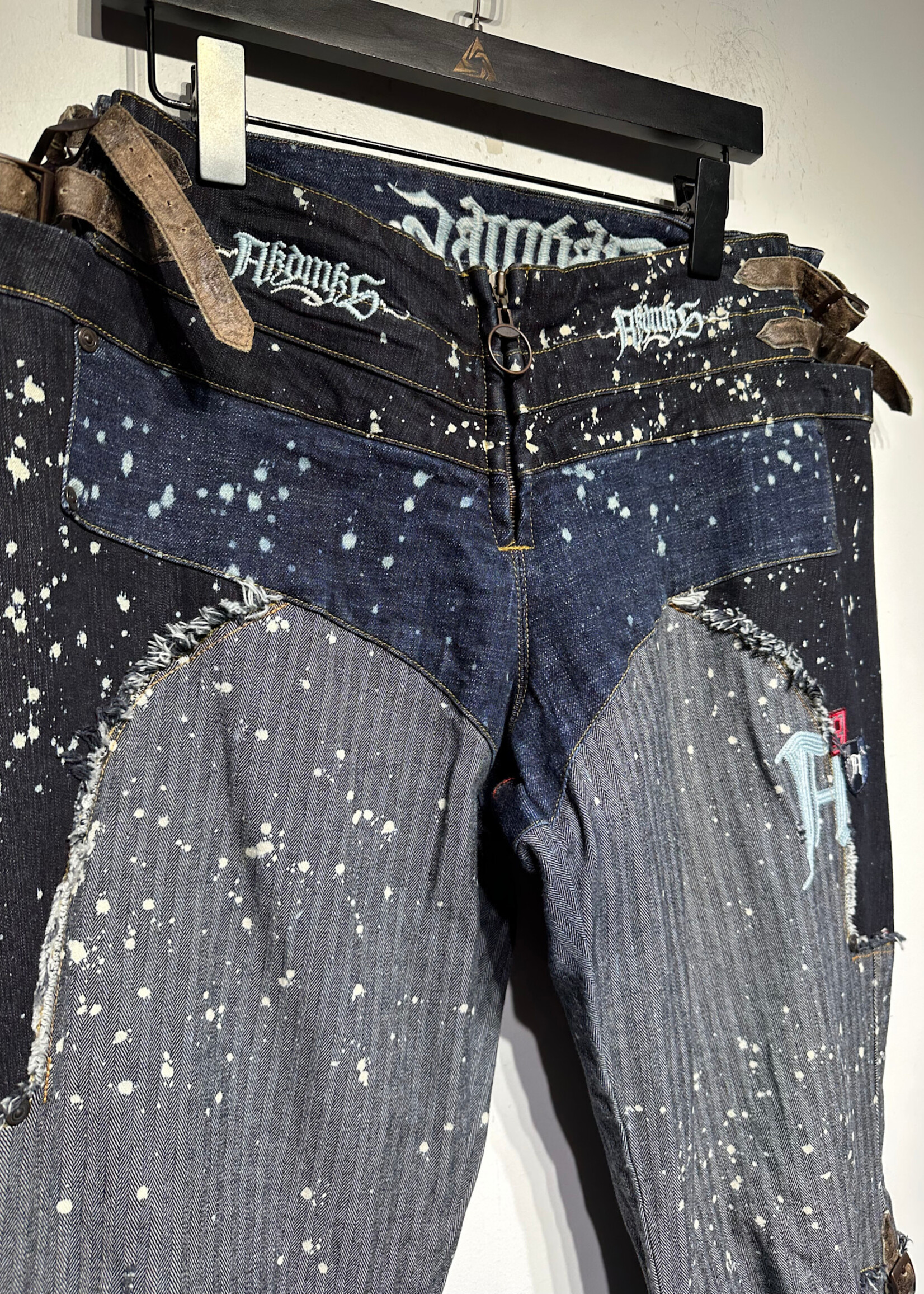AKADEMIKS LOWRISE REWORKED JEANS 36