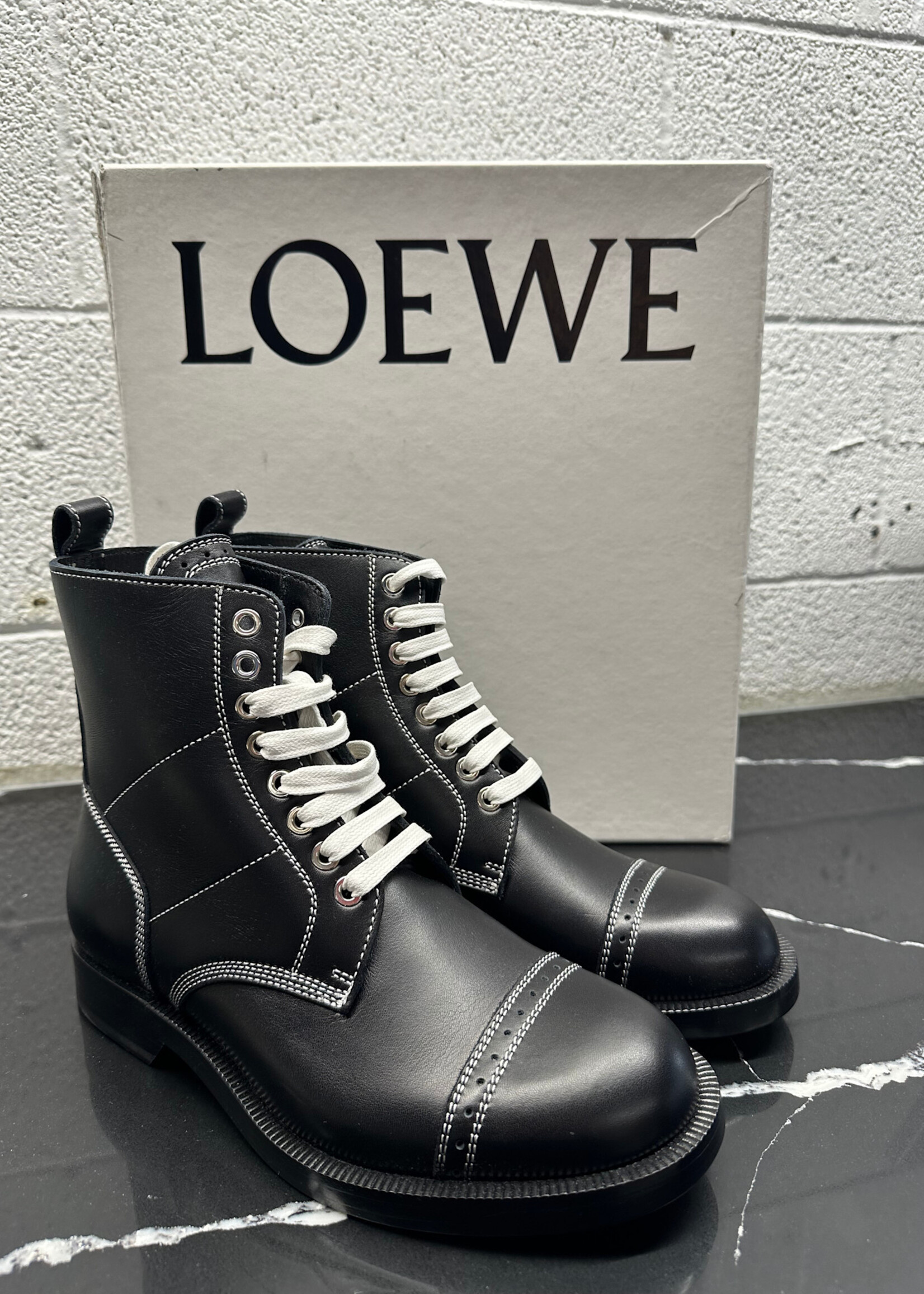 Loewe Contrast Stitch Lace Up Boots Fem 8.5 Masc 7
