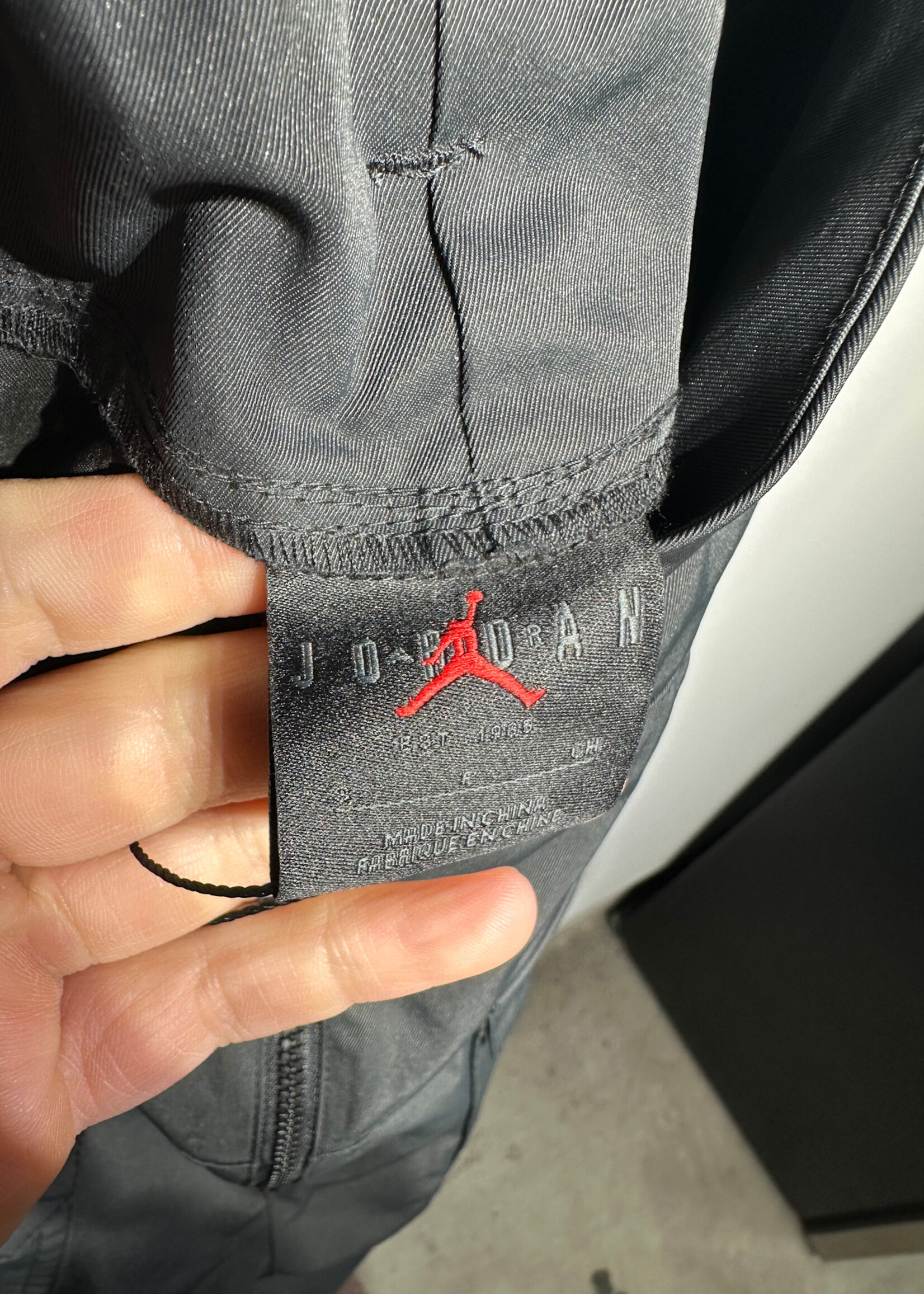 NWT Jordan Brand Dark Grey Baggy Overalls Fem S