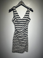 Artelier x Nicole Miller White Black Swirl Dress 2/Xs