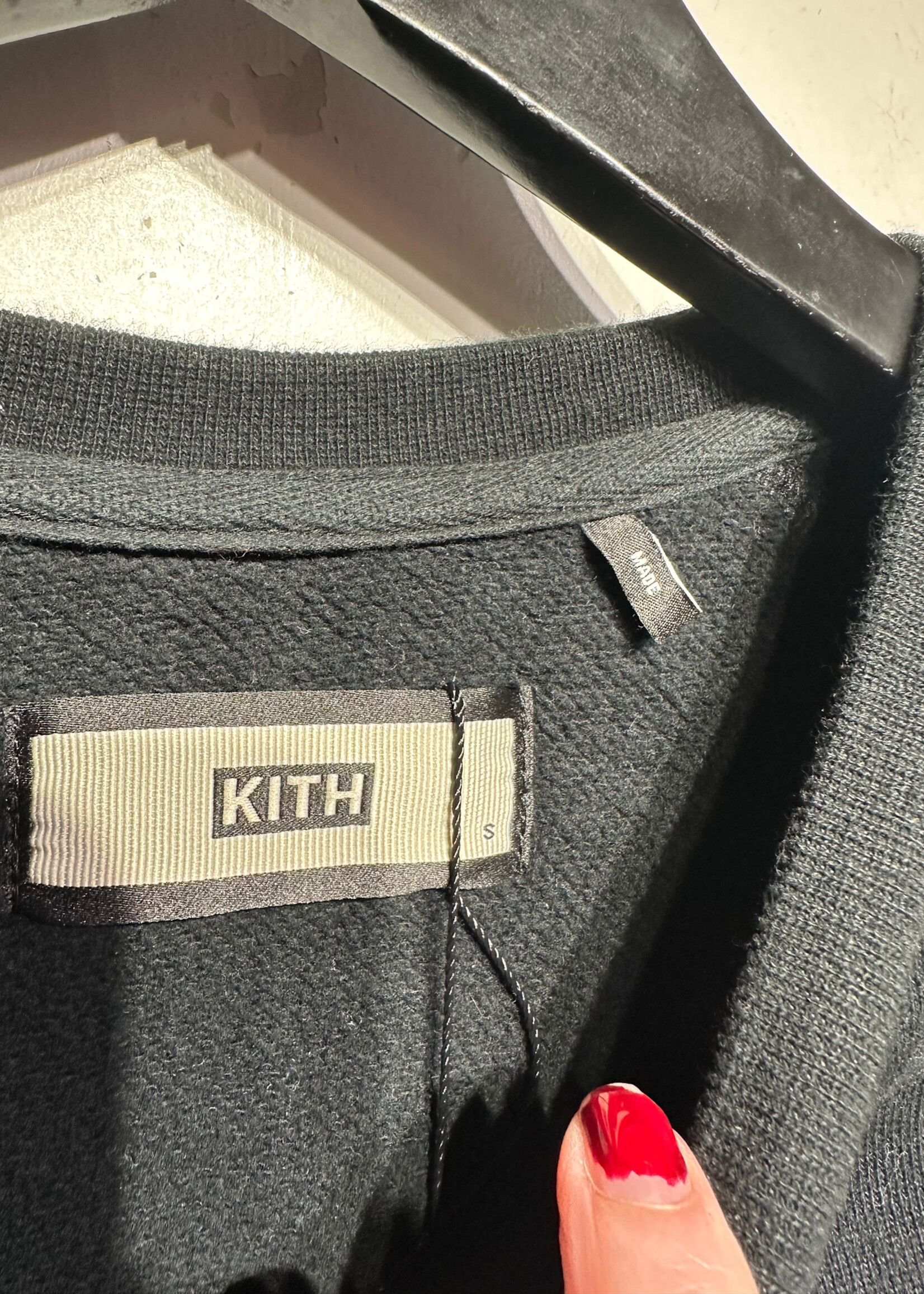Kith Black Logo Crewneck Sweatshirt Masc S