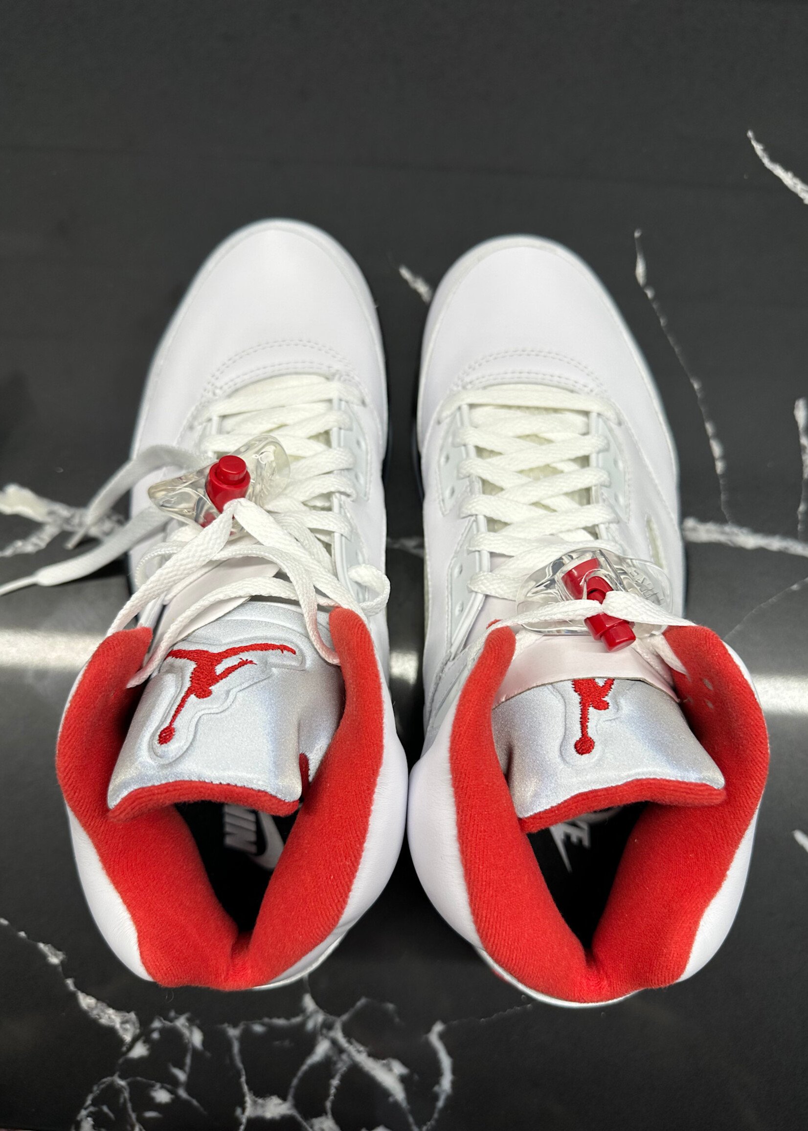 Jordan 5 White Fire Red 10.5