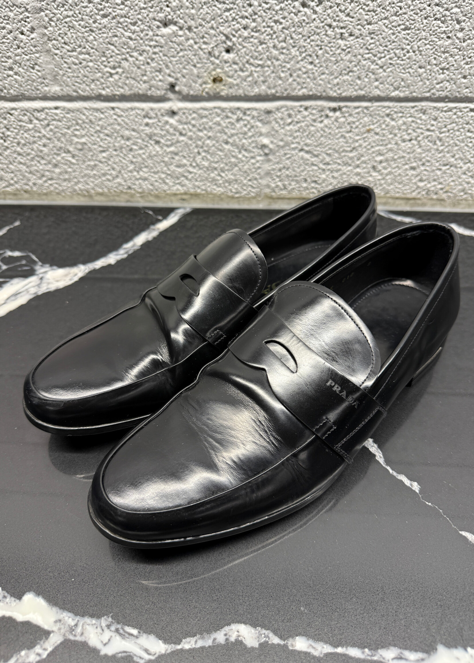 Prada Black Patent Leather Loafers 8/ Fits 9.5
