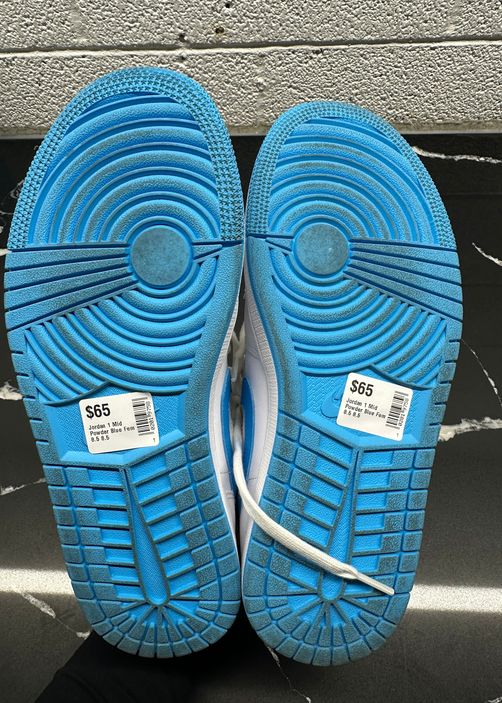 Jordan 1 Mid Powder Blue Fem 8.5