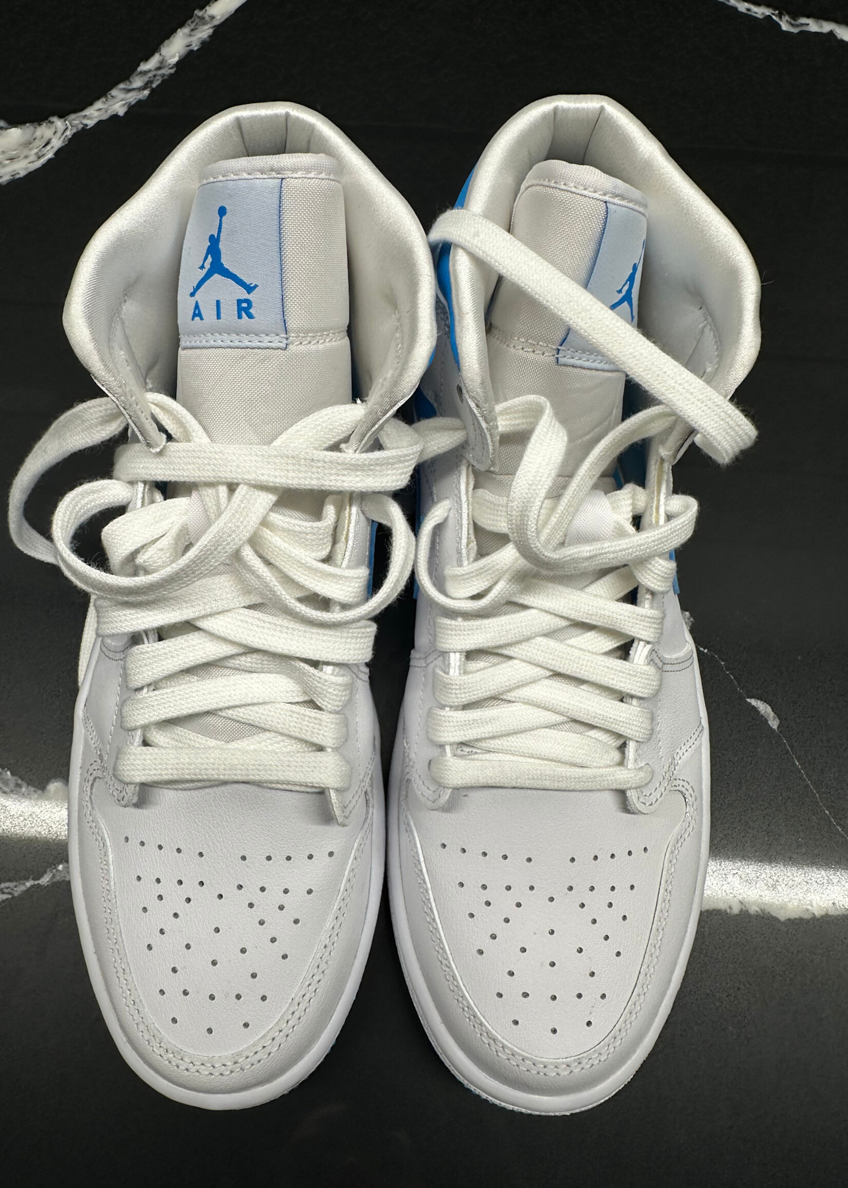 Jordan 1 Mid Powder Blue Fem 8.5