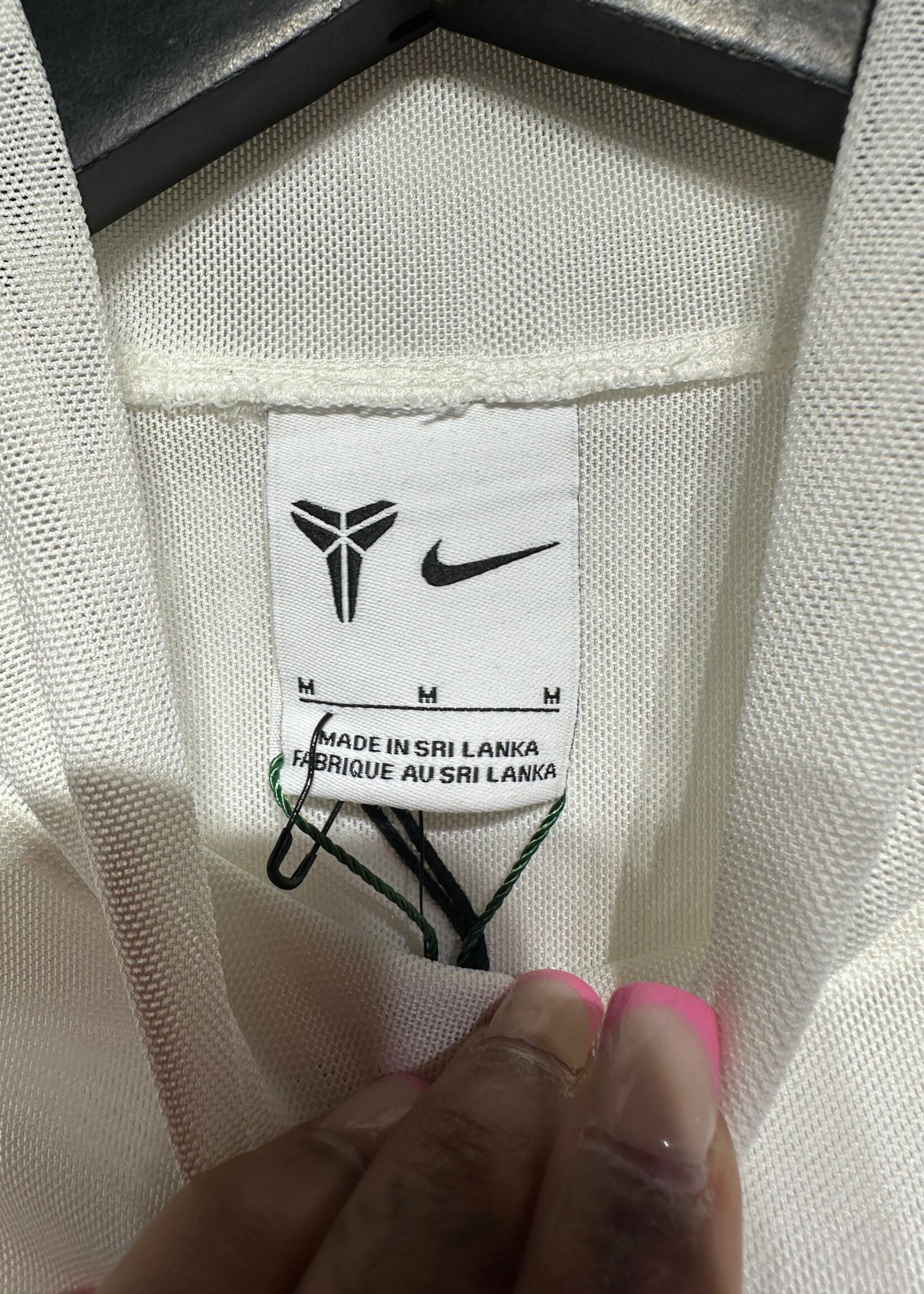 NWT Nike x Kobe White Mesh Fem M