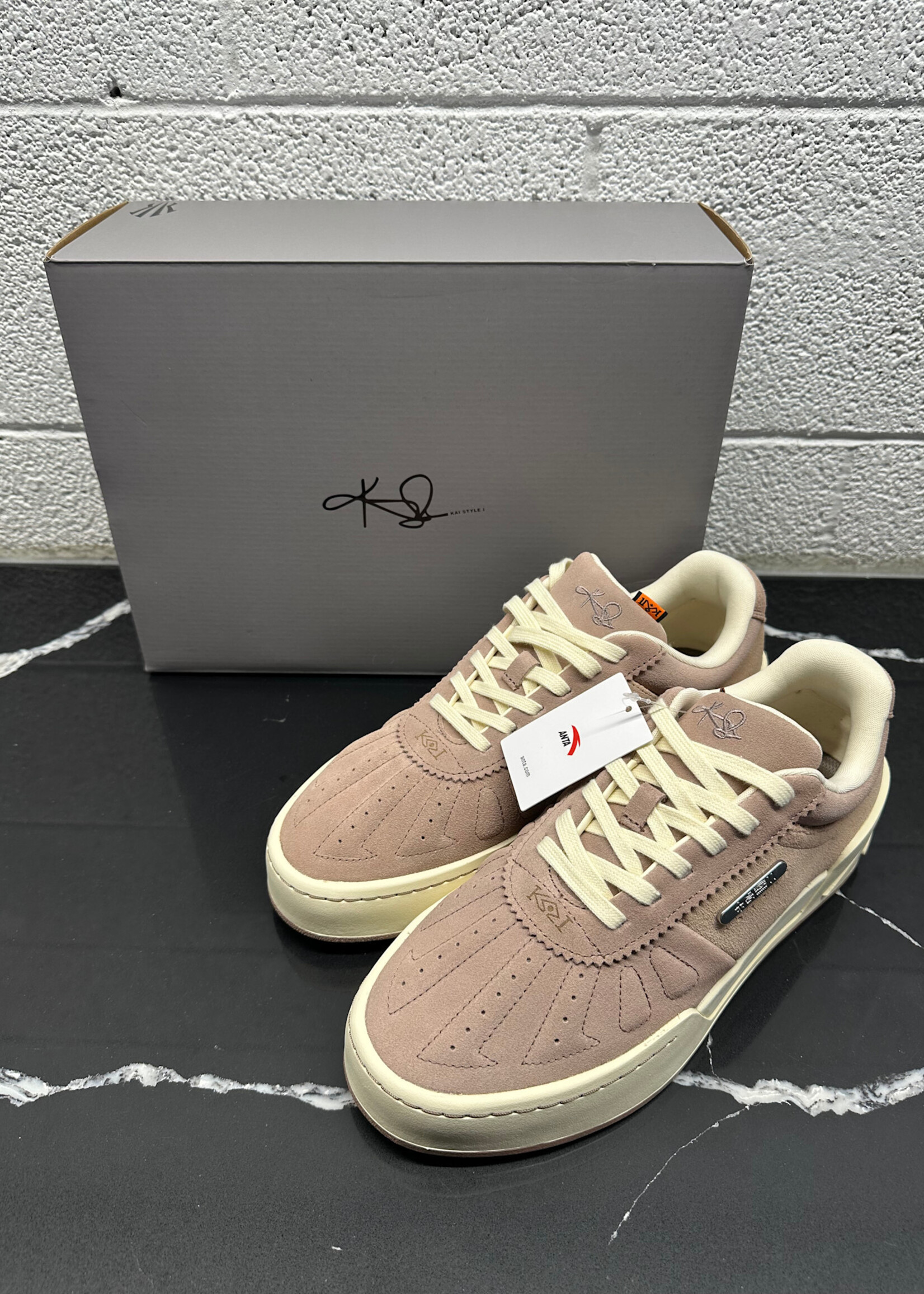 Anta Kai Hela Brown Grey Masc 10.5