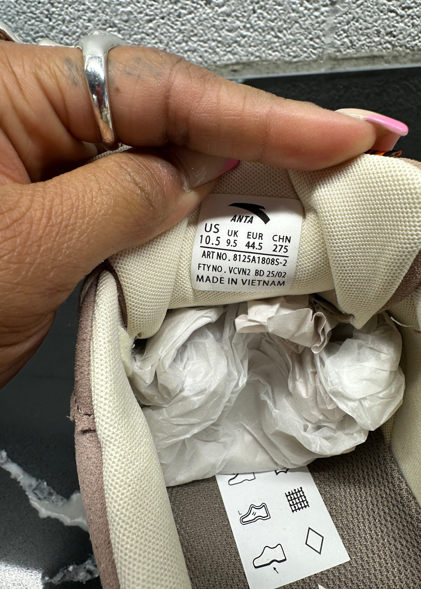 Anta Kai Hela Brown Grey Masc 10.5