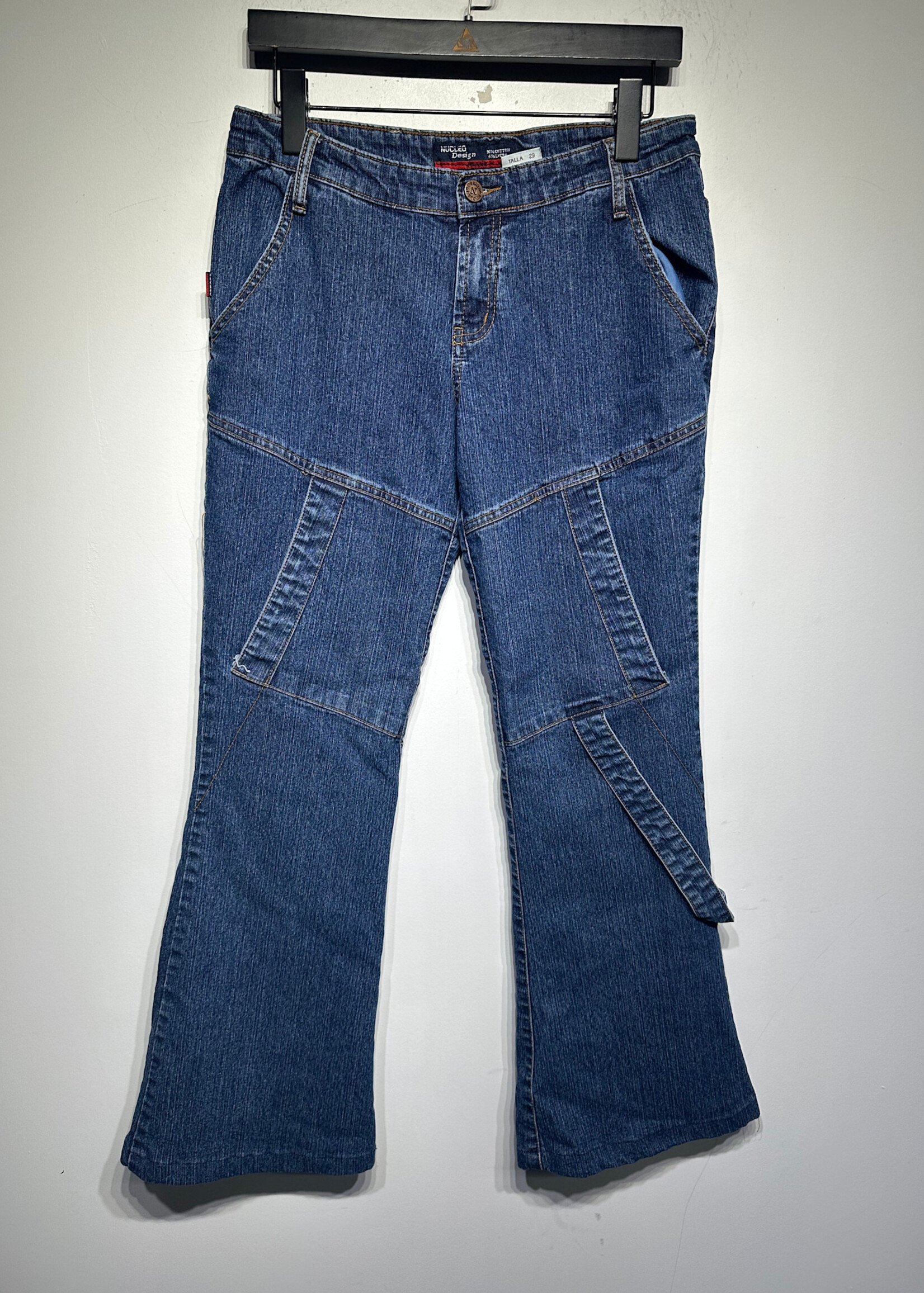NUCLEO DARK WASH FLARED JEANS 29