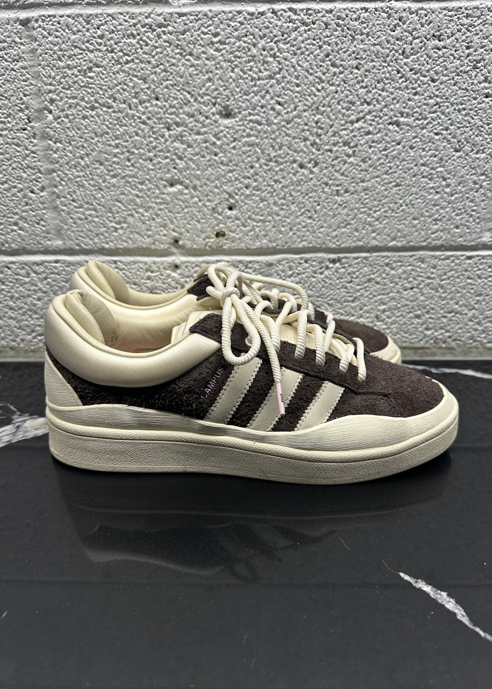 Bad Bunny Campus Shoes Masc 8.5 Fem 10