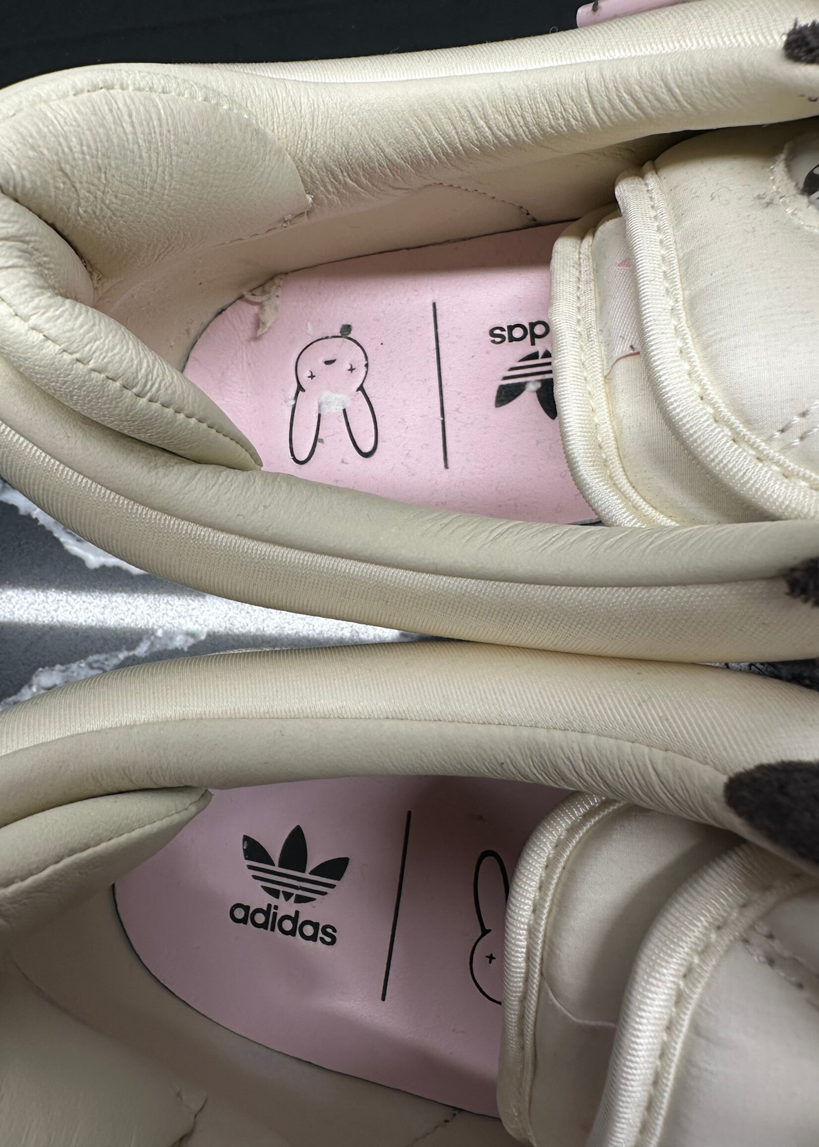 Bad Bunny Campus Shoes Masc 8.5 Fem 10