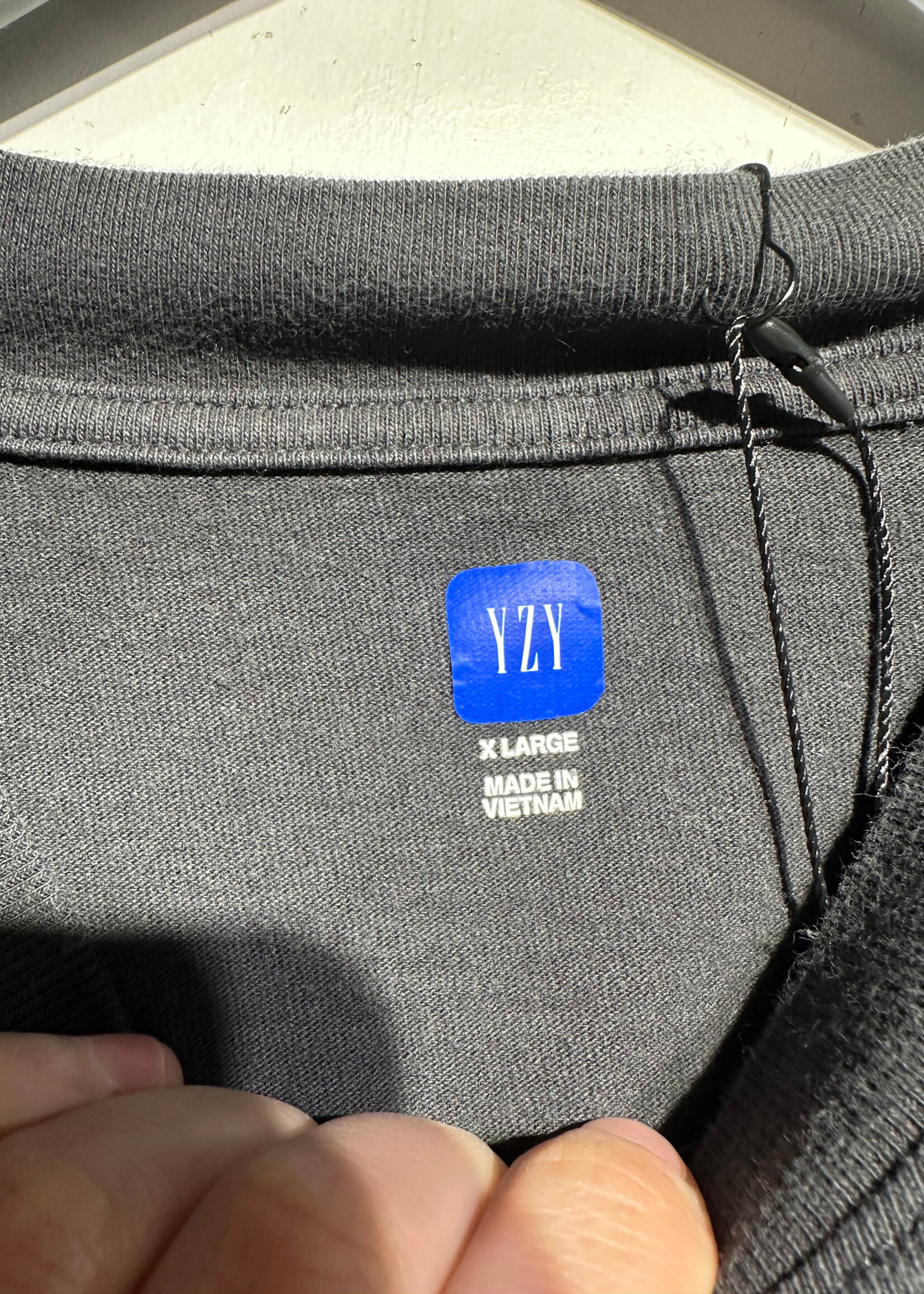 YZY GAP BLACK OVERSIZED TEE XL