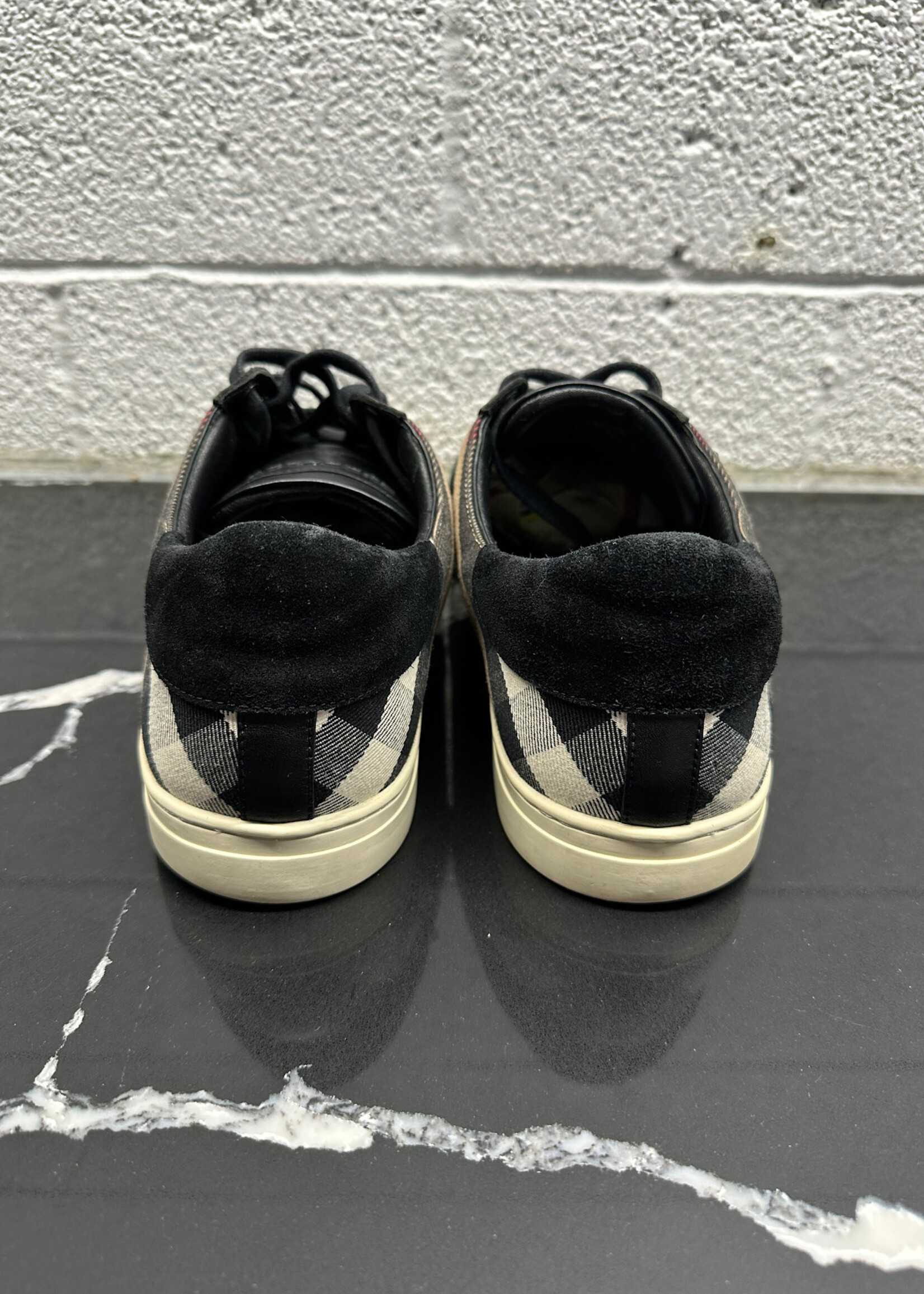 Burberry Black Leather Nova Check 46/Masc 12