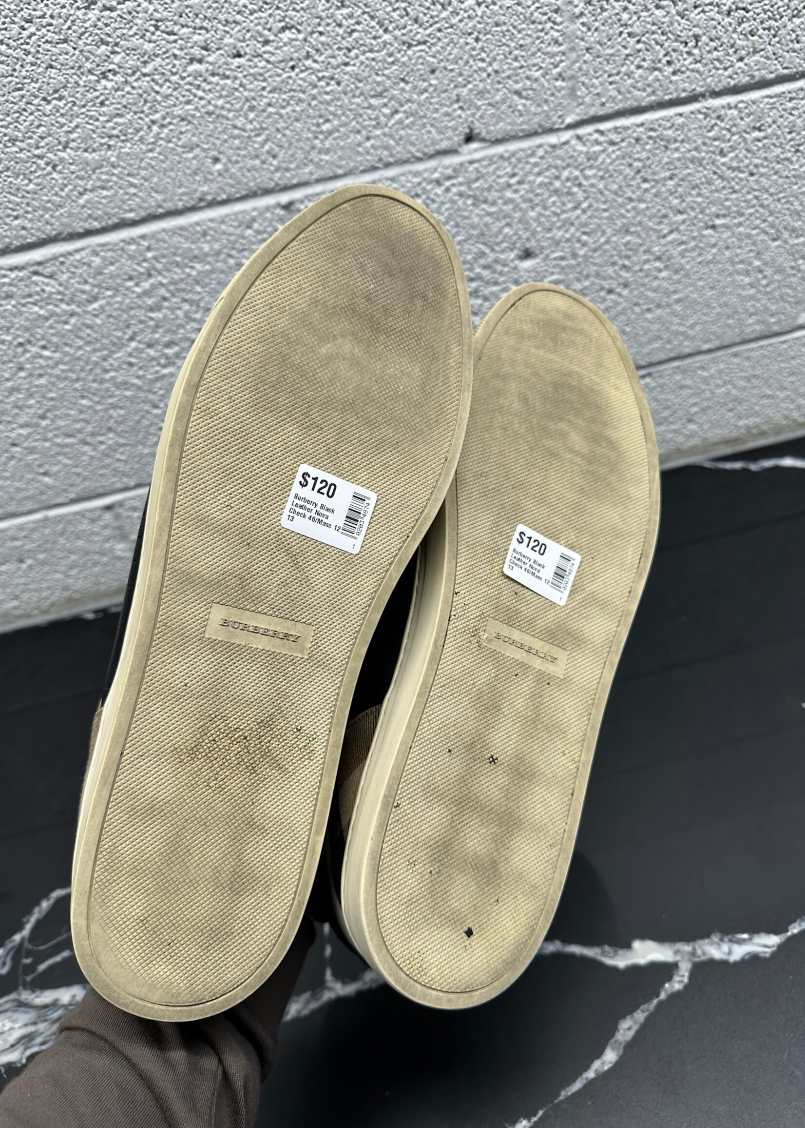 Burberry Black Leather Nova Check 46/Masc 12