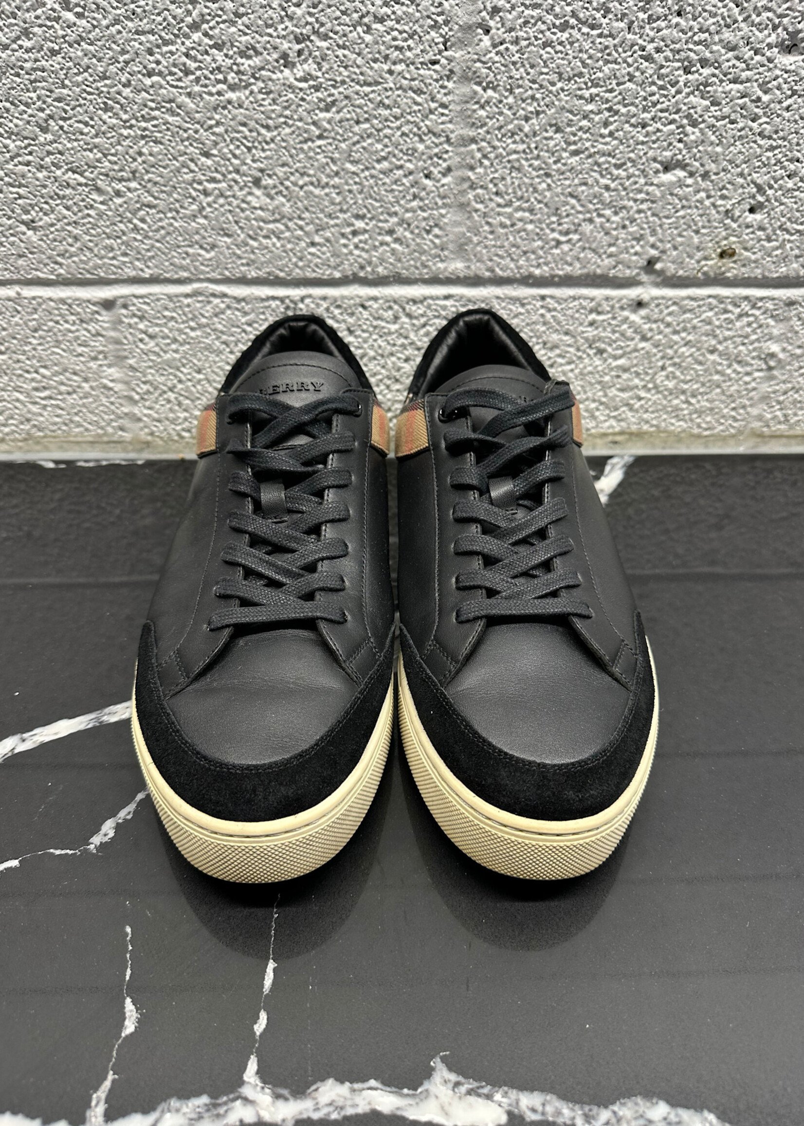 Burberry Black Leather Nova Check 46/Masc 12