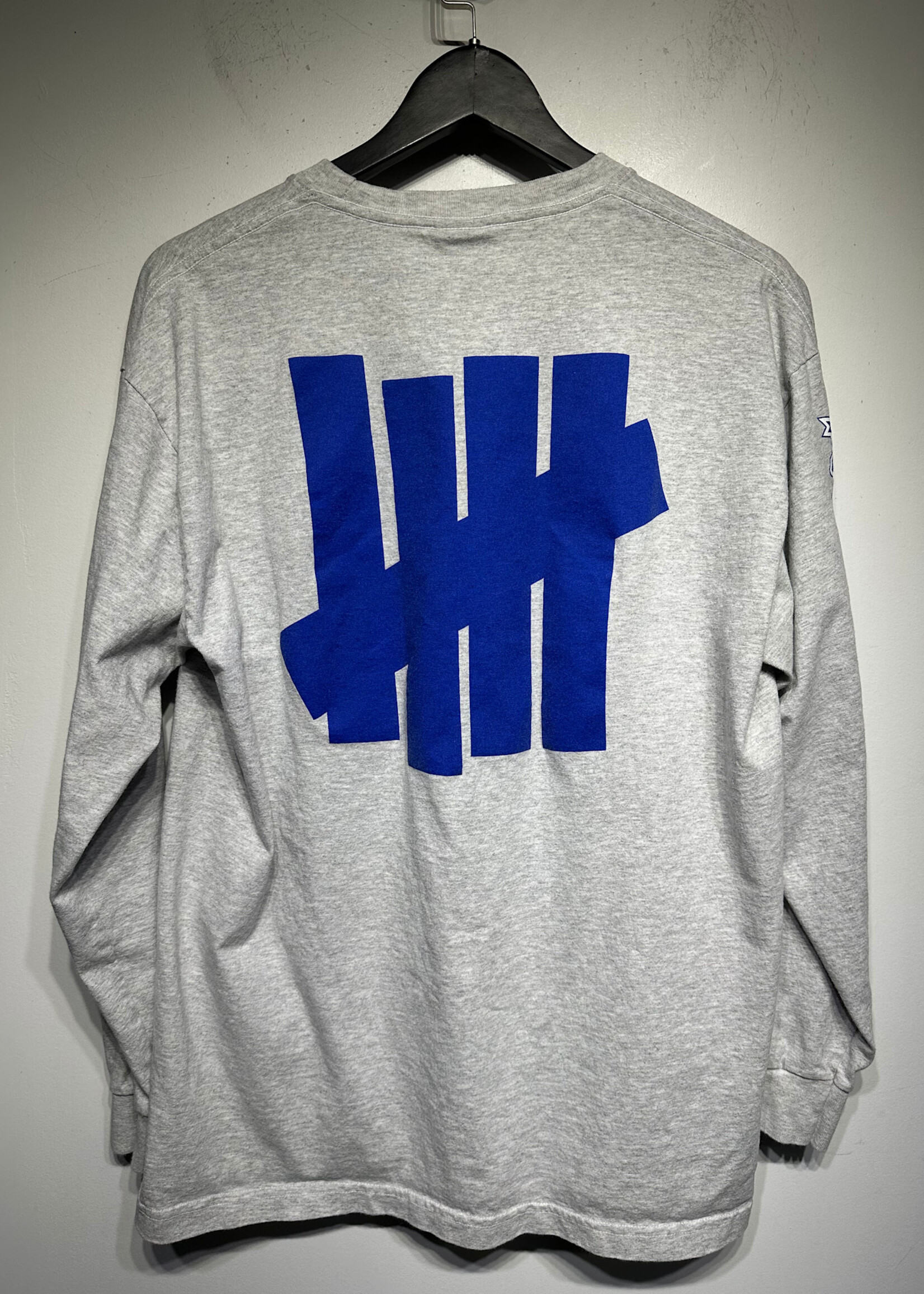 Undefeated Grey BCFC Graphic L/S Tee Masc L