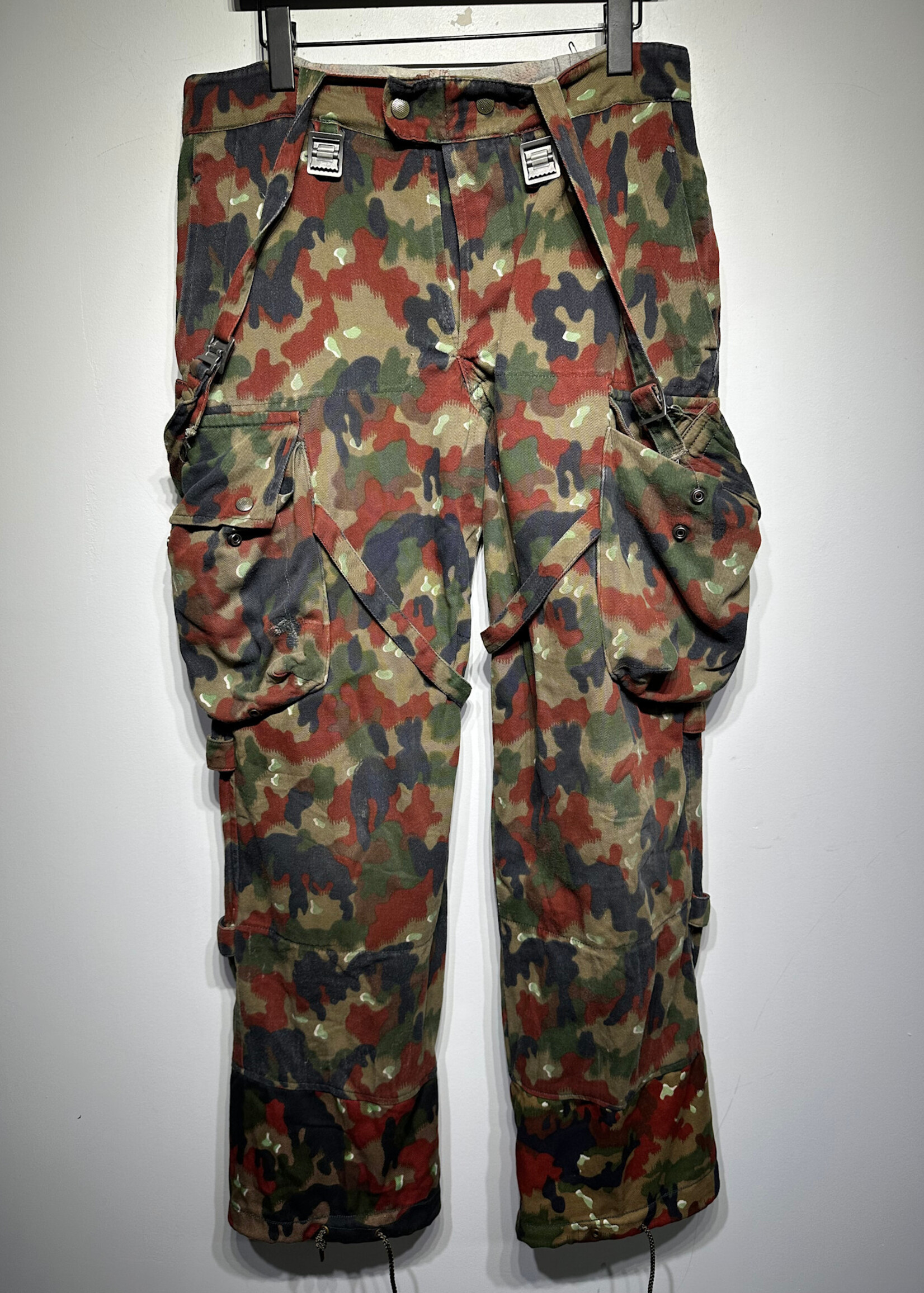 Camo Orange Green Suspender Cargo Pants U32