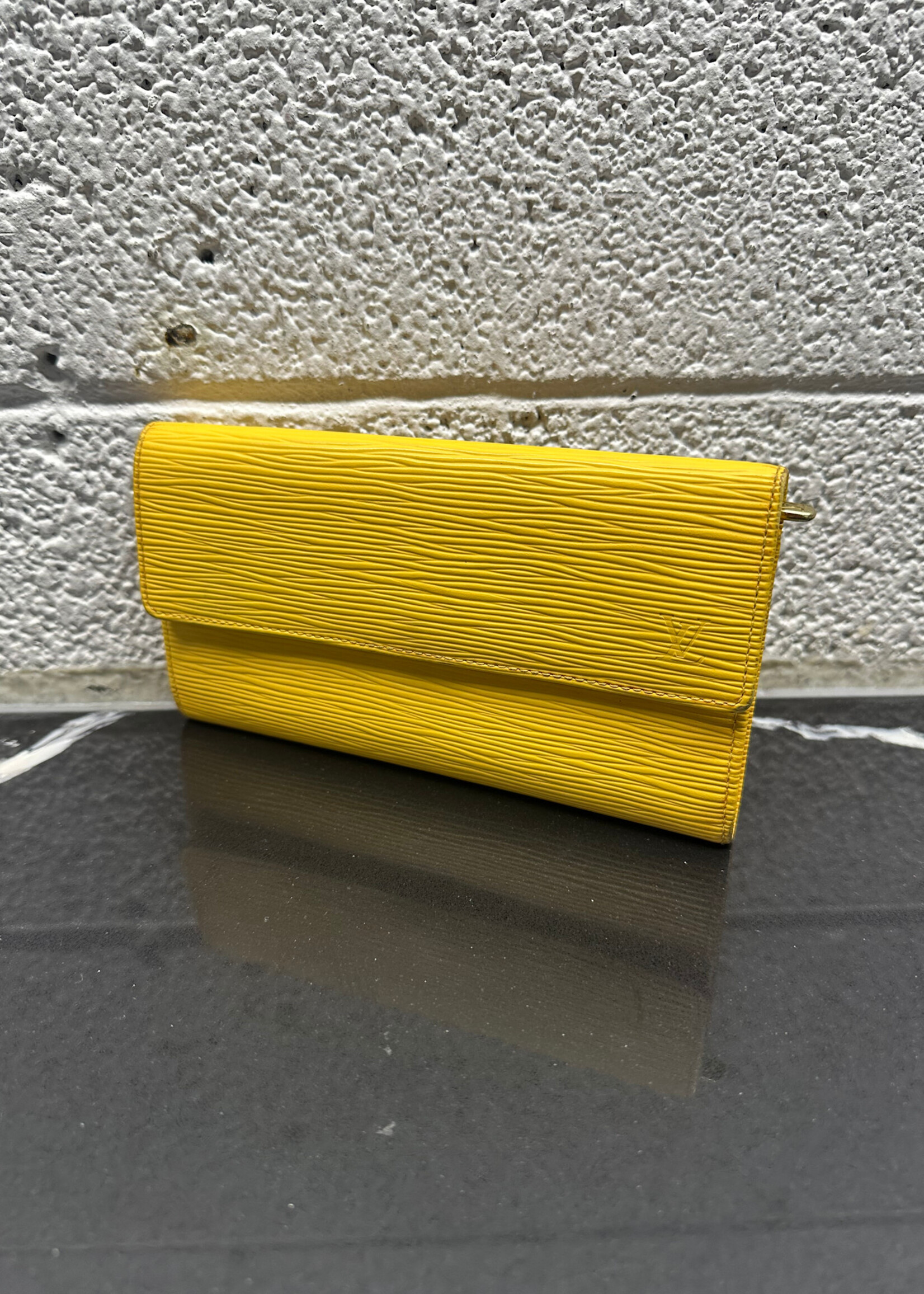 Louis Vuitton Yellow Epi Sarah Continental Wallet