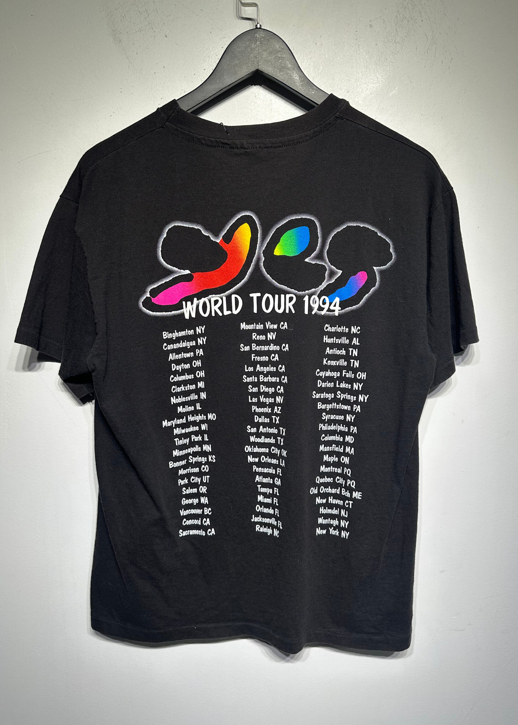 94 YES Peter Max Tour Tee L